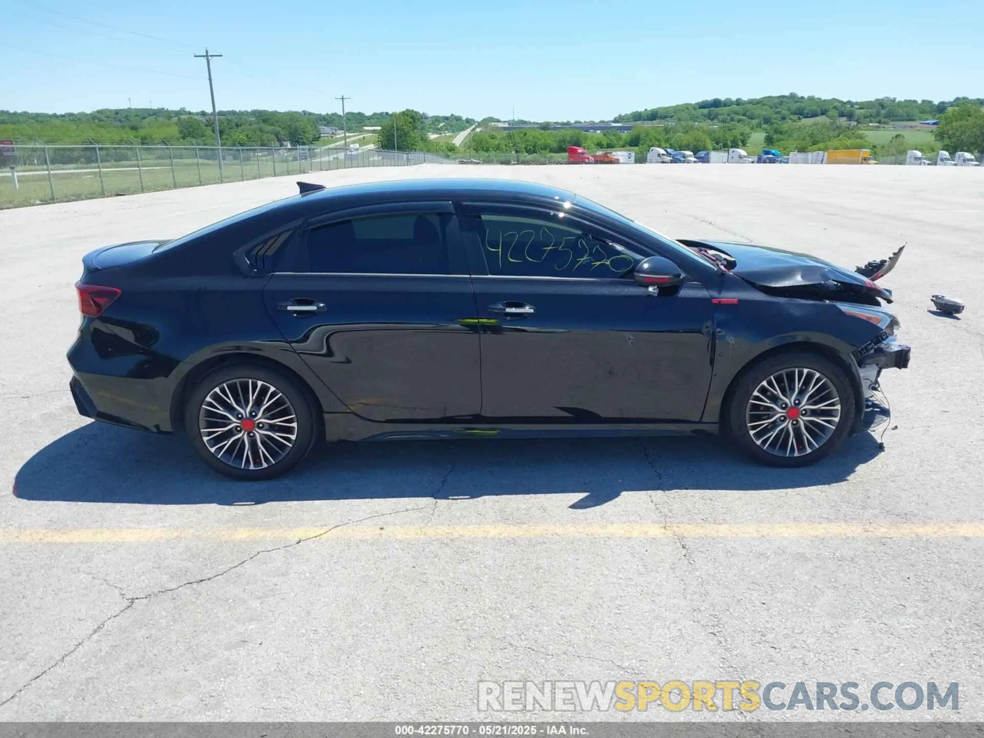 13 Photograph of a damaged car 3KPF54AD7PE527698 KIA FORTE 2023