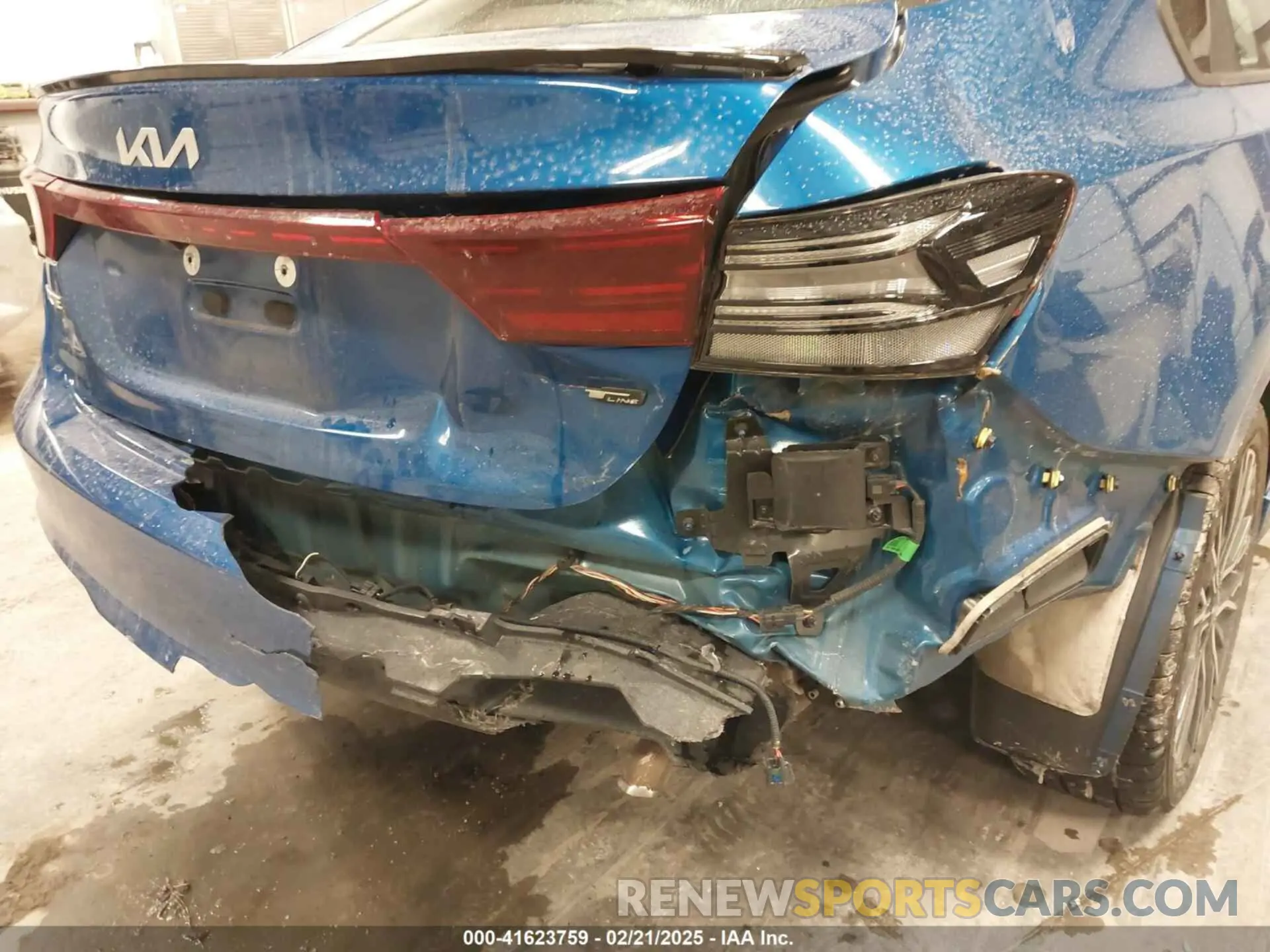 6 Photograph of a damaged car 3KPF54AD7PE538250 KIA FORTE 2023