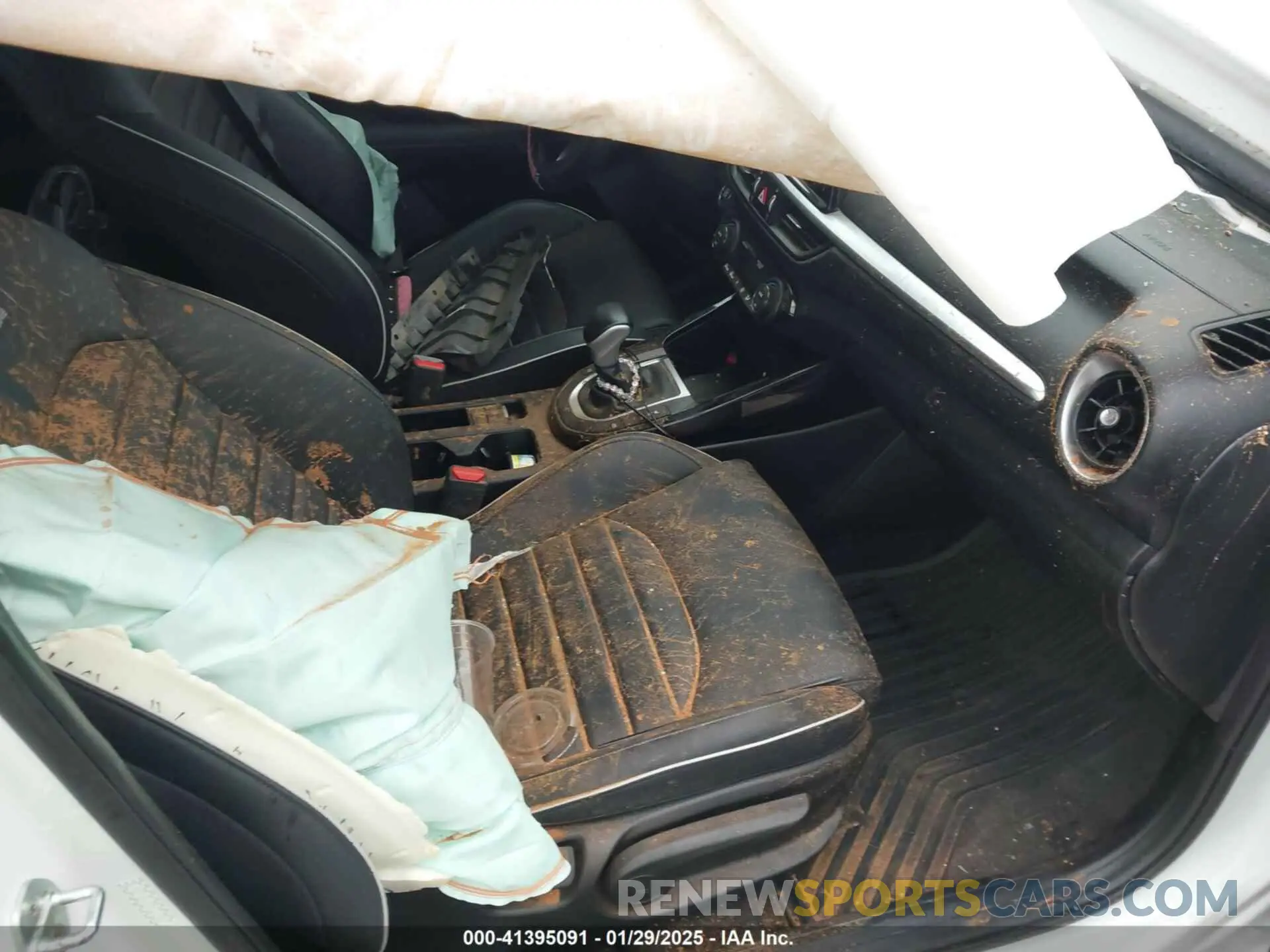 5 Photograph of a damaged car 3KPF54AD7PE561530 KIA FORTE 2023