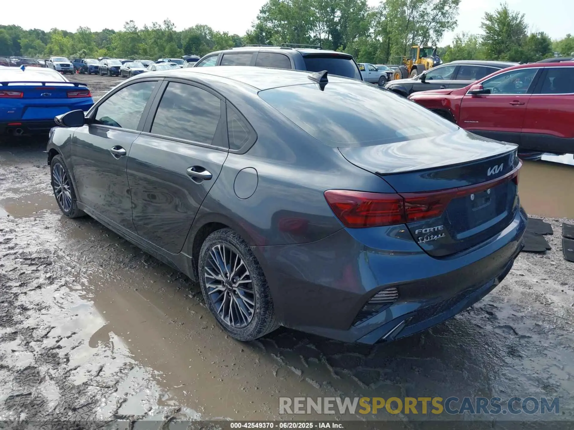 3 Фотография поврежденного автомобиля 3KPF54AD8PE517925 KIA FORTE 2023