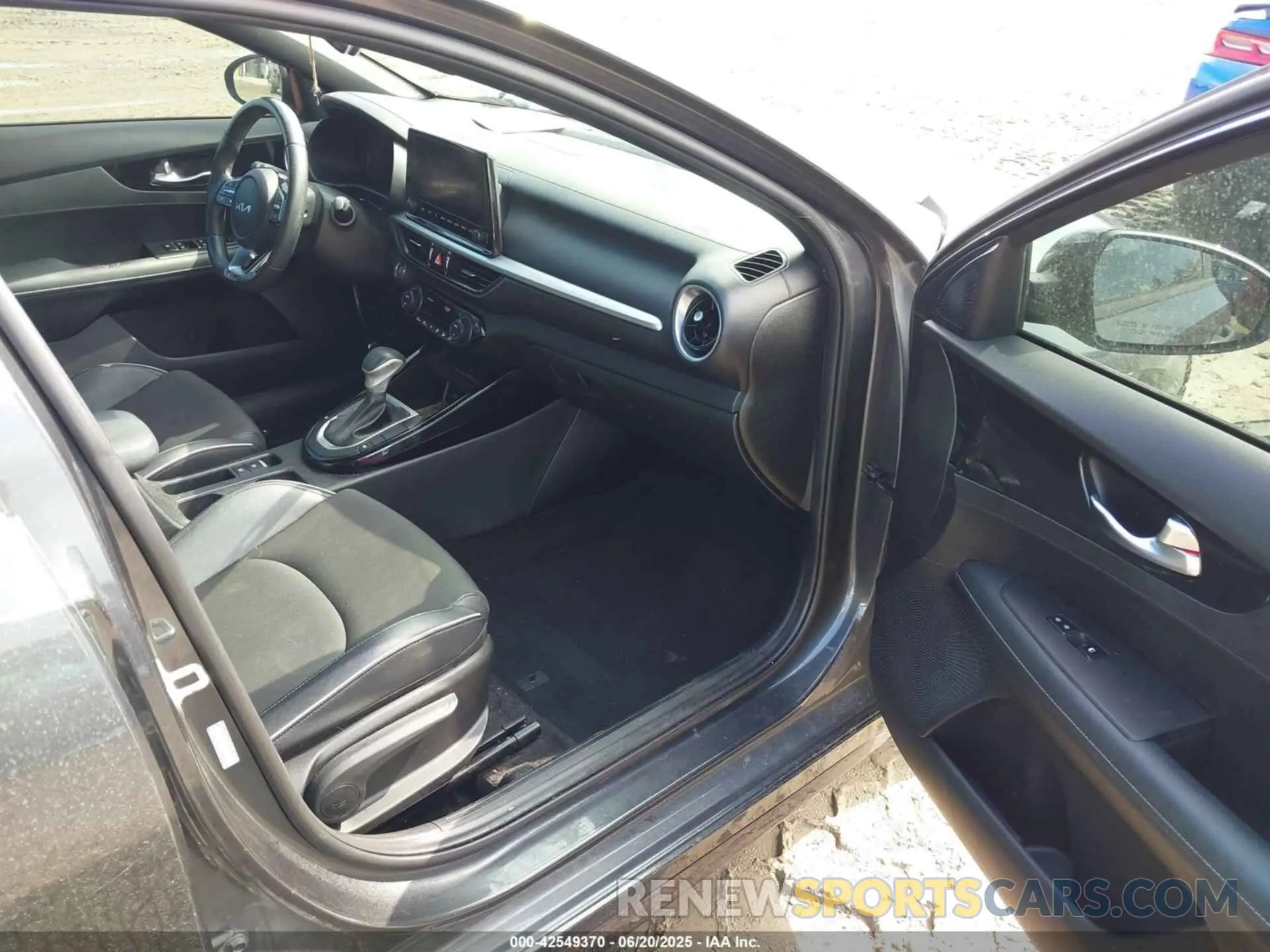 5 Фотография поврежденного автомобиля 3KPF54AD8PE517925 KIA FORTE 2023