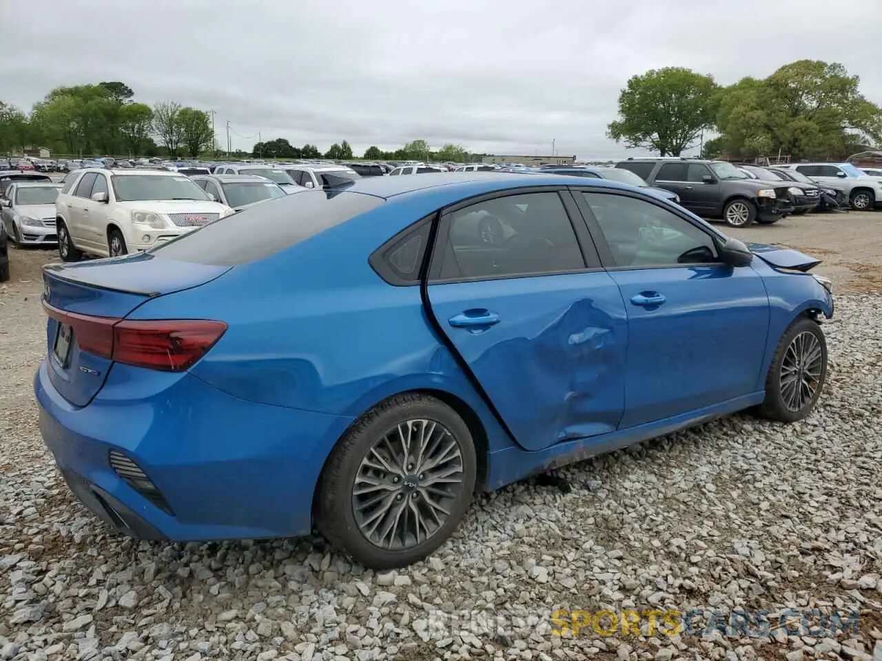 3 Photograph of a damaged car 3KPF54AD8PE528827 KIA FORTE 2023