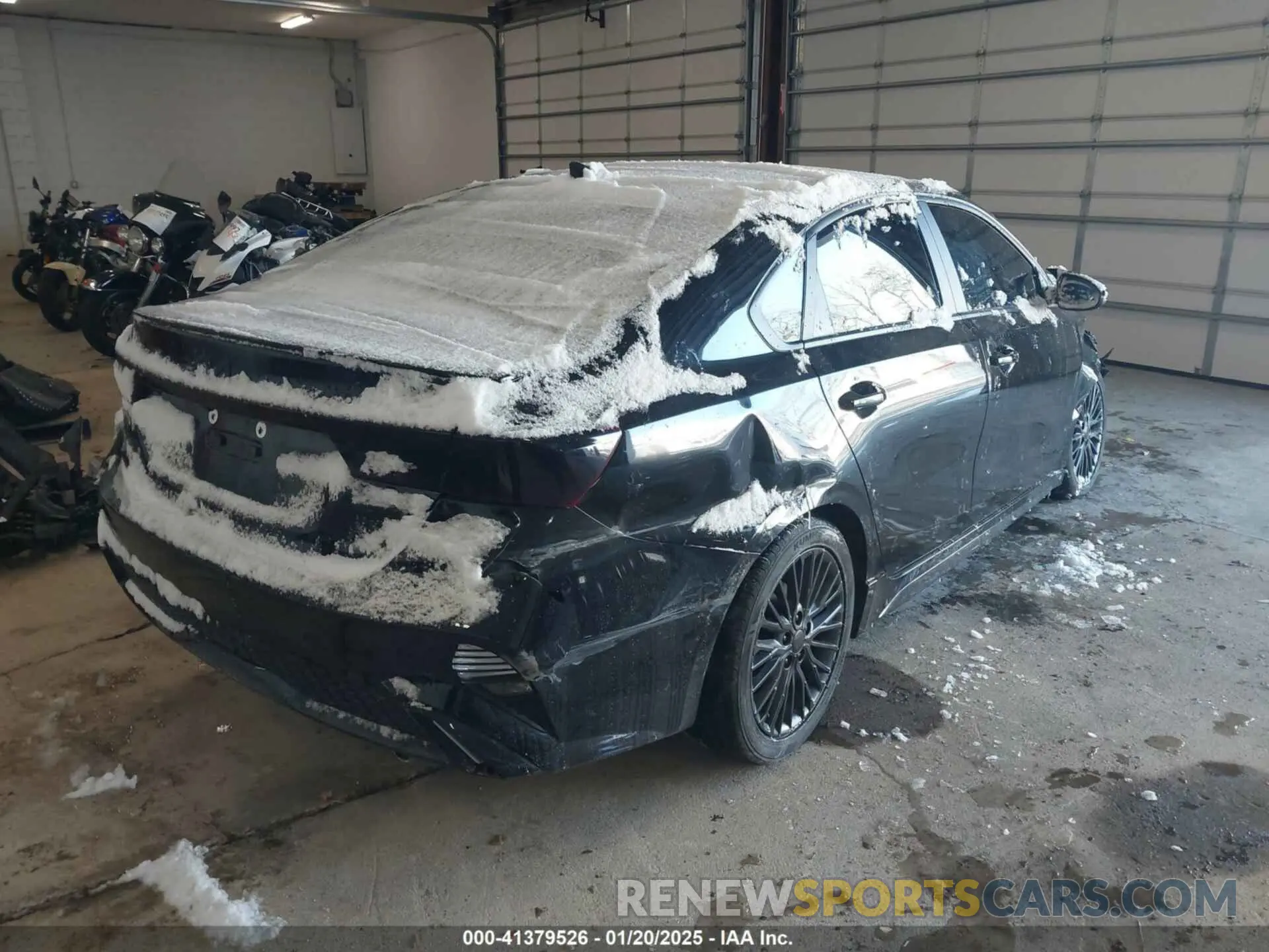 4 Фотография поврежденного автомобиля 3KPF54AD8PE546938 KIA FORTE 2023