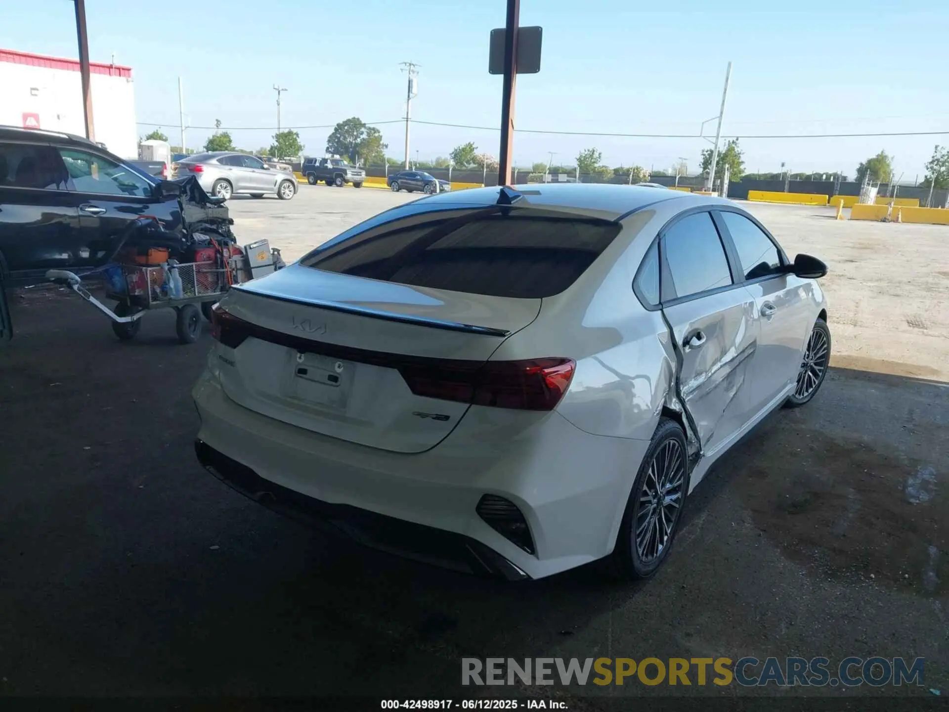 4 Photograph of a damaged car 3KPF54AD8PE578787 KIA FORTE 2023
