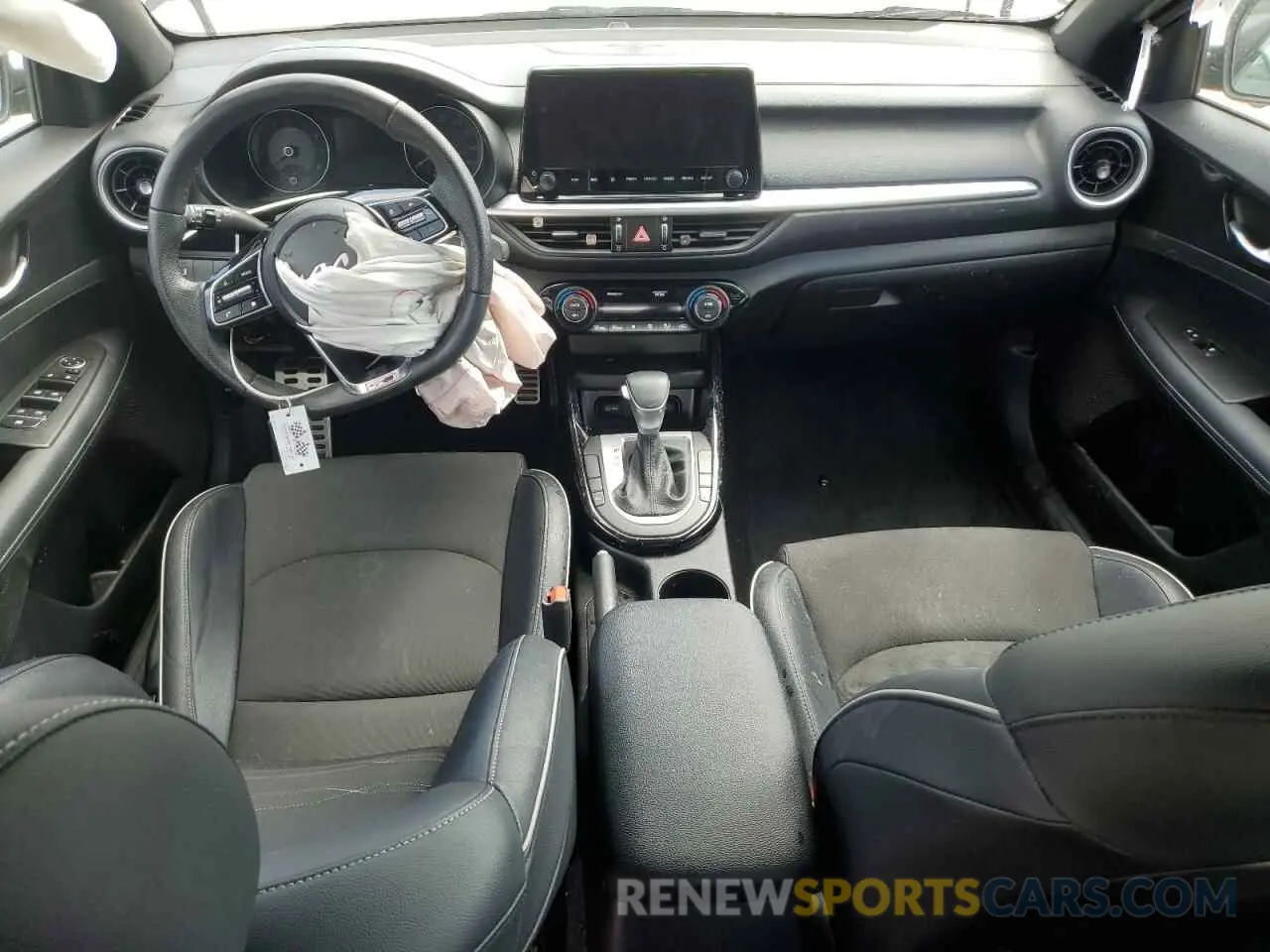 8 Фотография поврежденного автомобиля 3KPF54AD8PE648353 KIA FORTE 2023