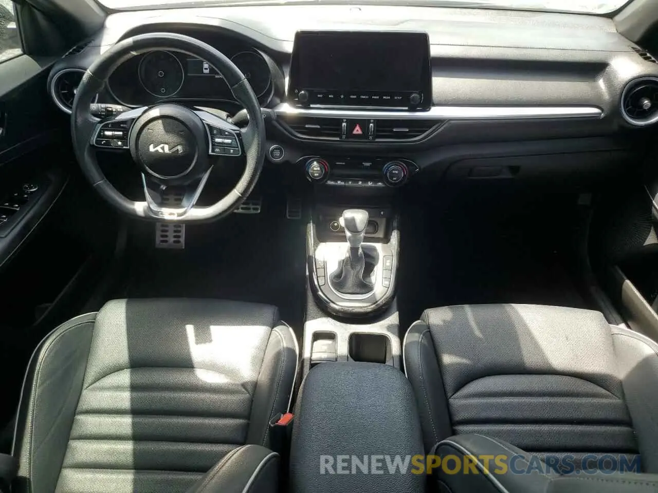 8 Фотография поврежденного автомобиля 3KPF54AD9PE615457 KIA FORTE 2023