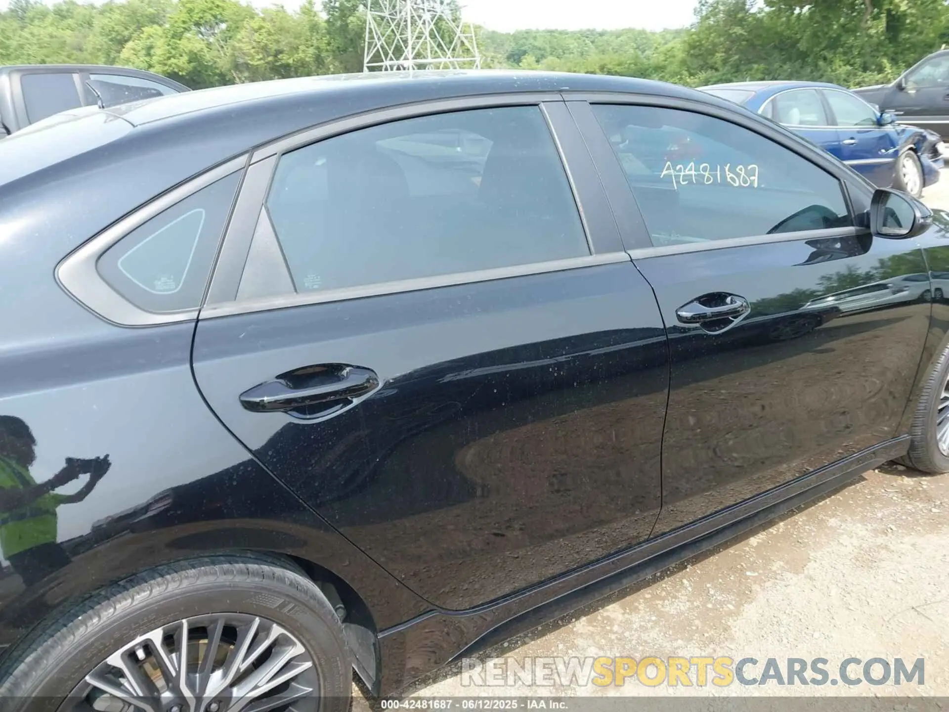 13 Фотография поврежденного автомобиля 3KPF54AD9PE648250 KIA FORTE 2023