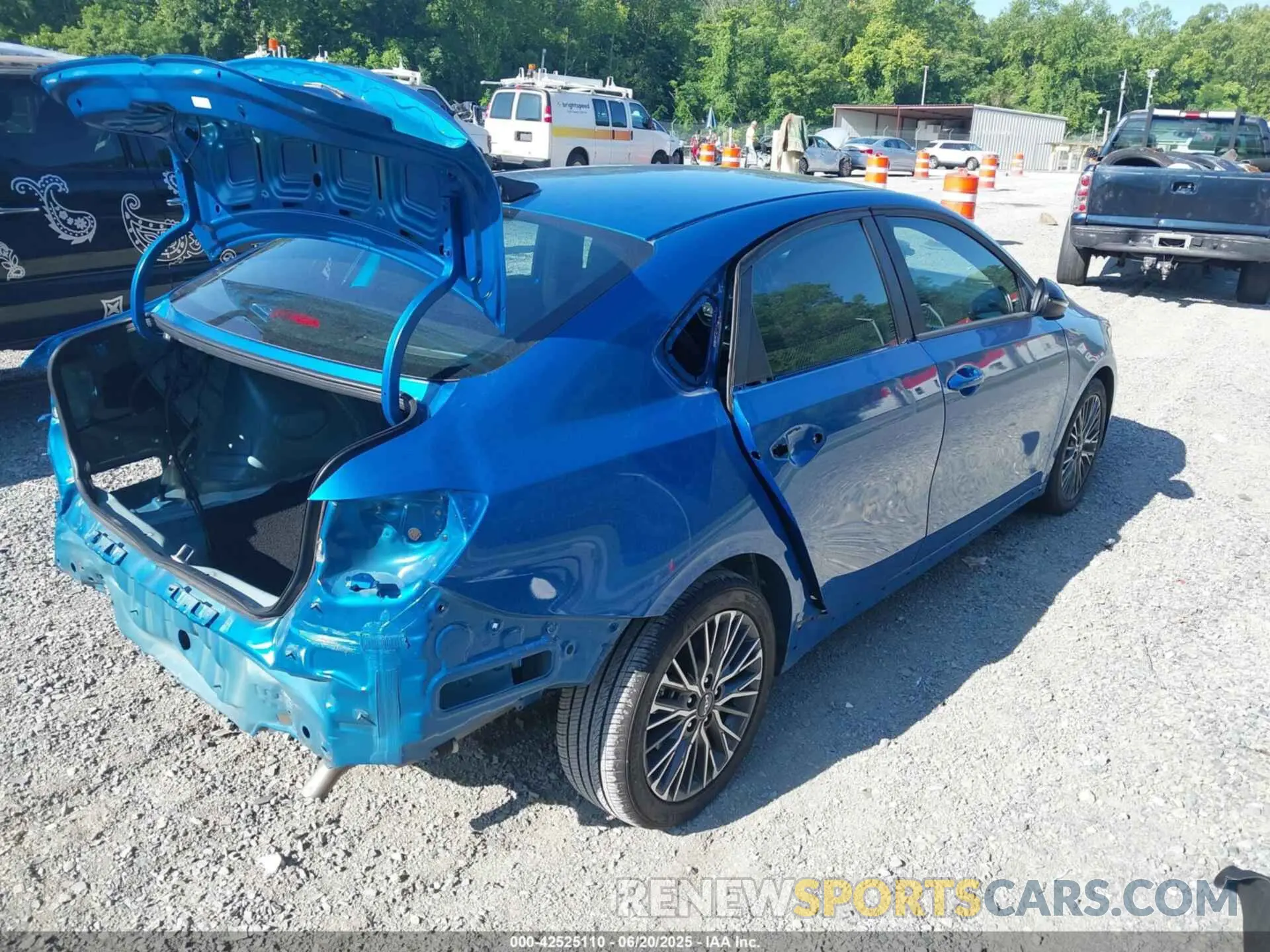 4 Фотография поврежденного автомобиля 3KPF54AD9PE685251 KIA FORTE 2023