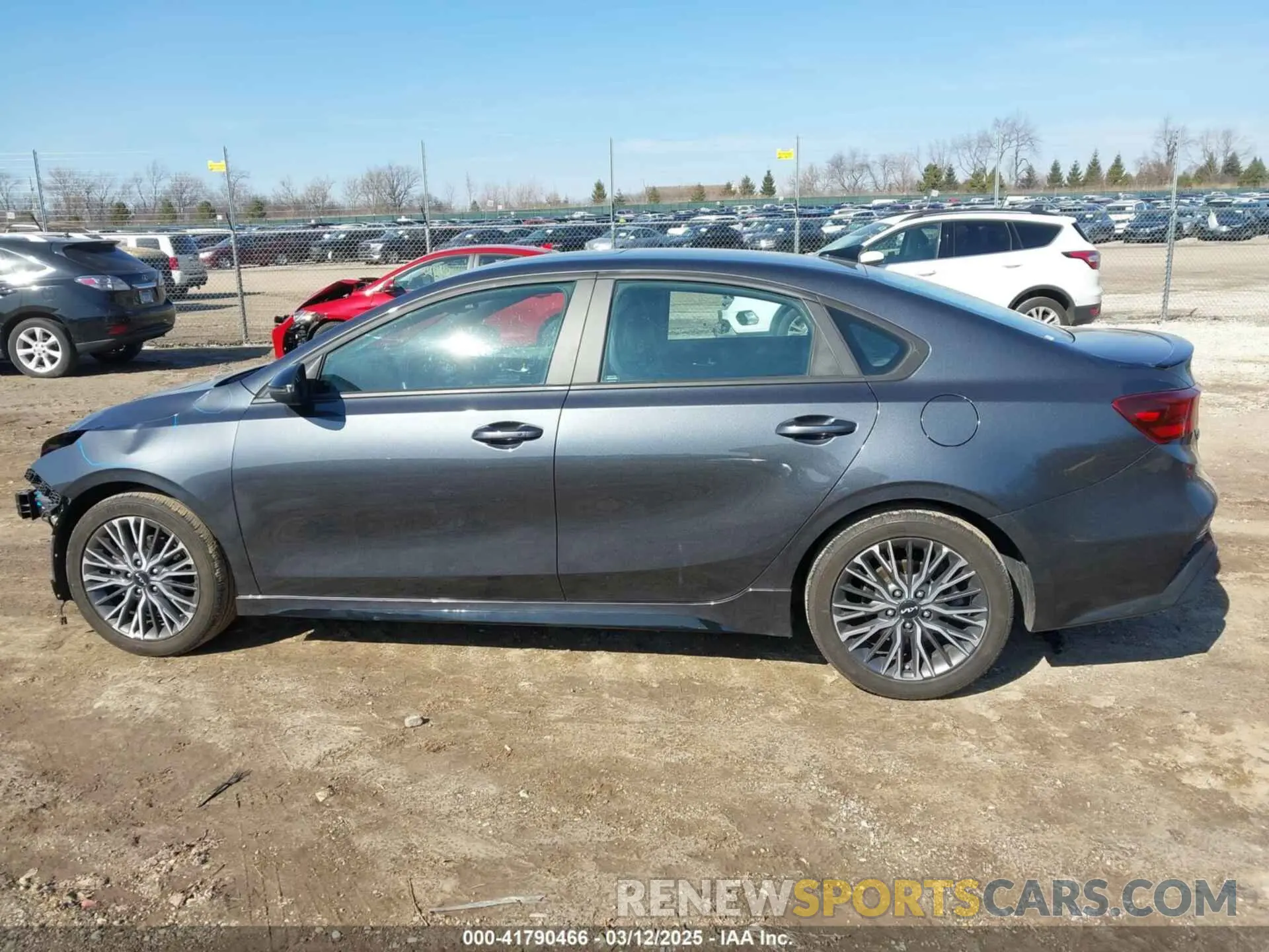 14 Фотография поврежденного автомобиля 3KPF54ADXPE526254 KIA FORTE 2023