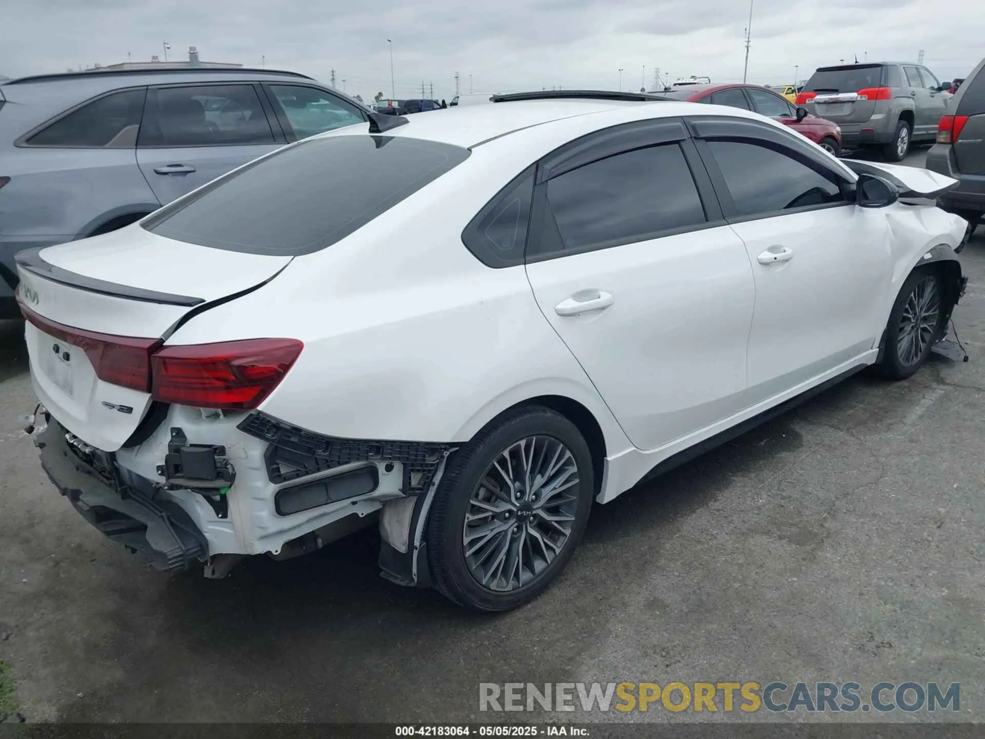 4 Фотография поврежденного автомобиля 3KPF54ADXPE599611 KIA FORTE 2023