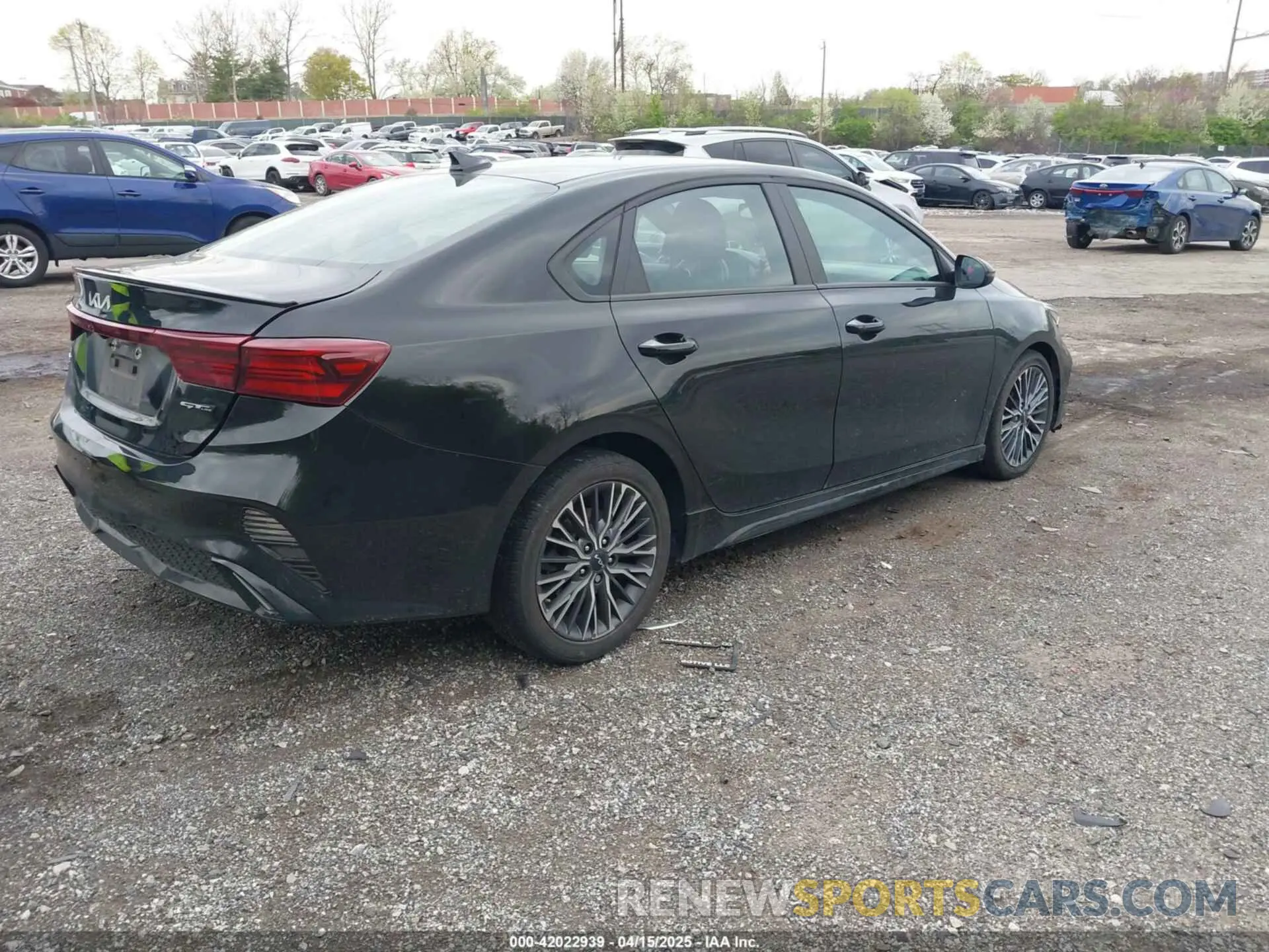 4 Фотография поврежденного автомобиля 3KPF54ADXPE627228 KIA FORTE 2023