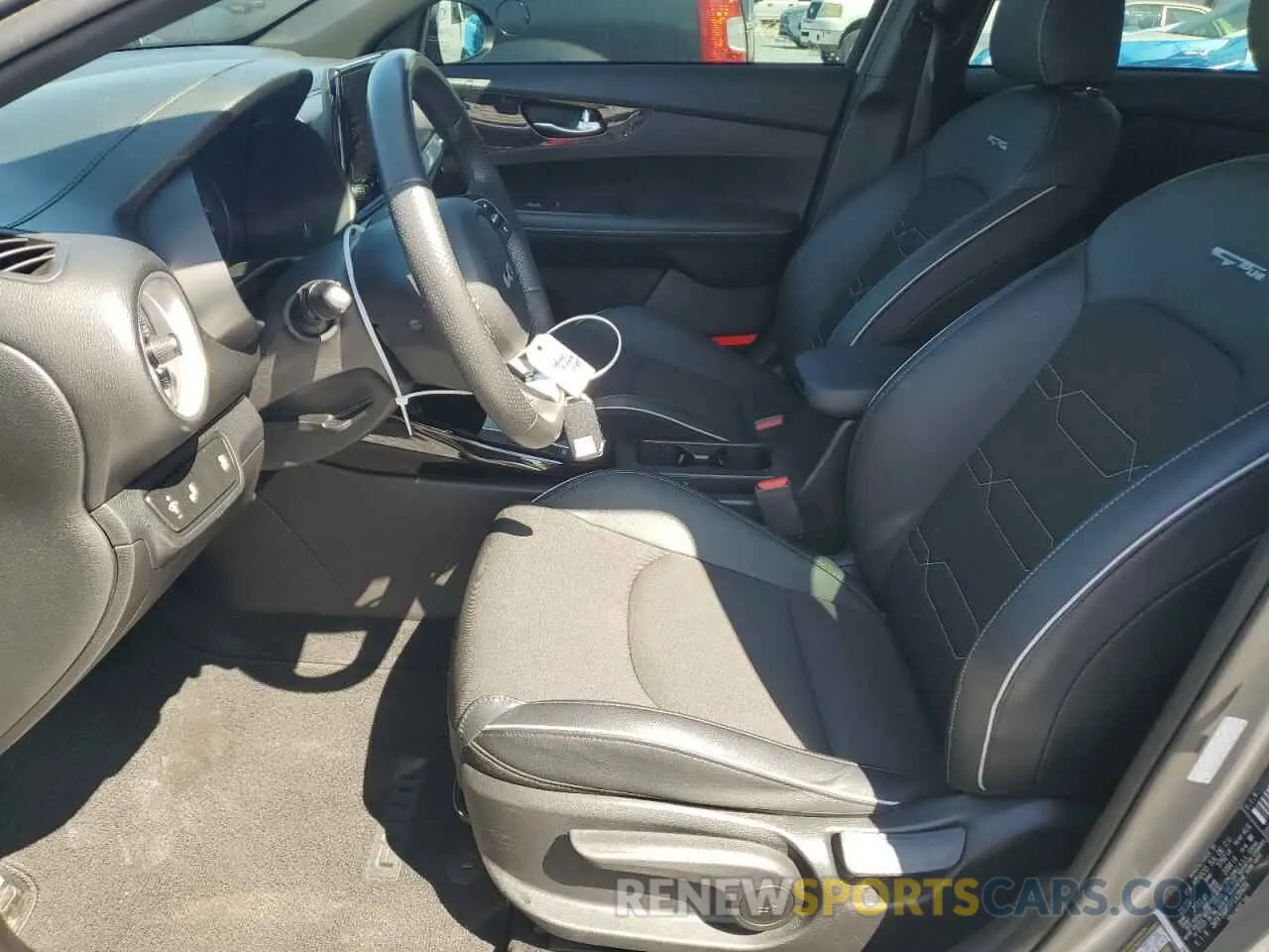 7 Фотография поврежденного автомобиля 3KPF54ADXPE628489 KIA FORTE 2023