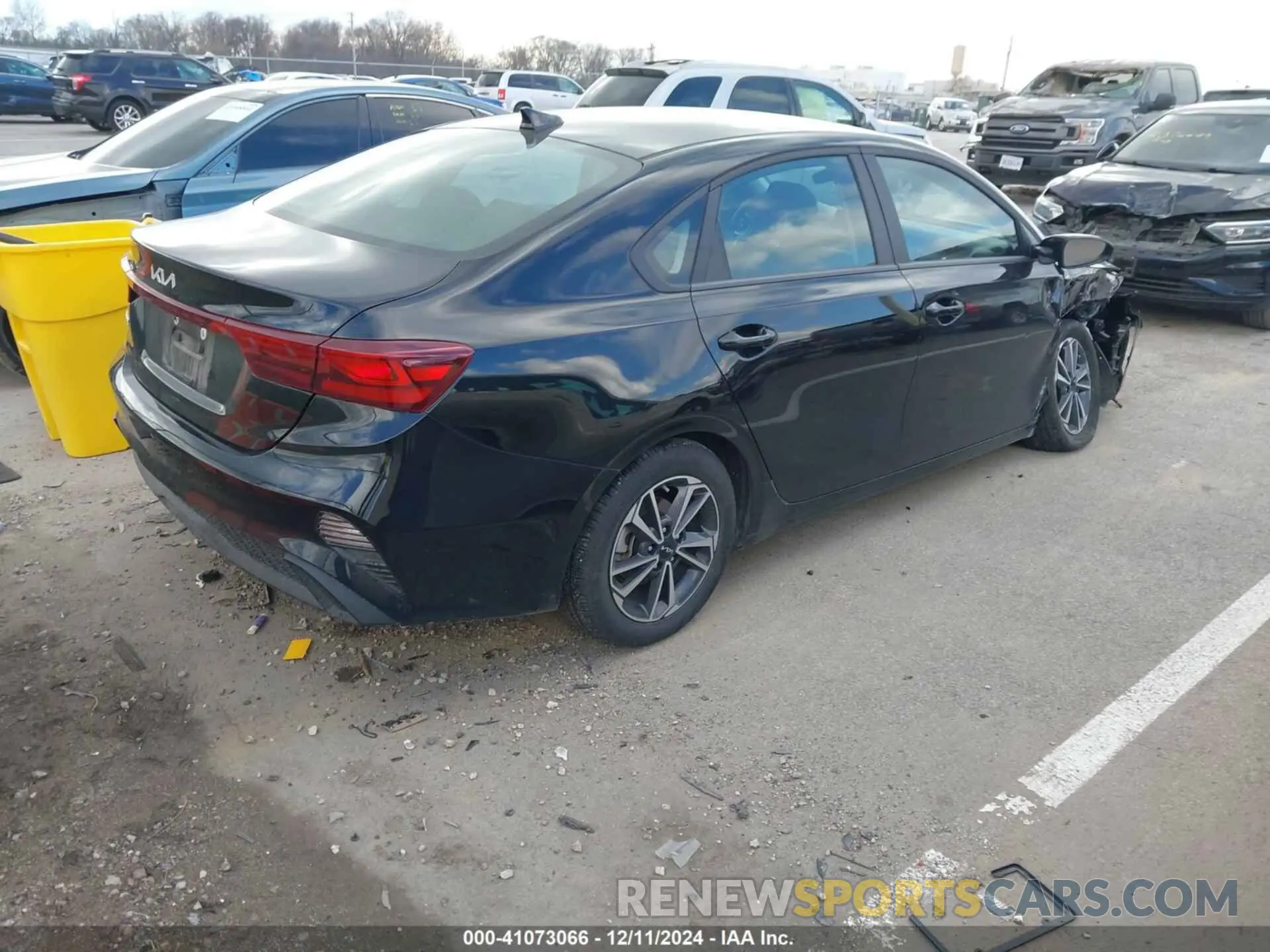 4 Photograph of a damaged car 3KPF24AD0RE714776 KIA FORTE 2024