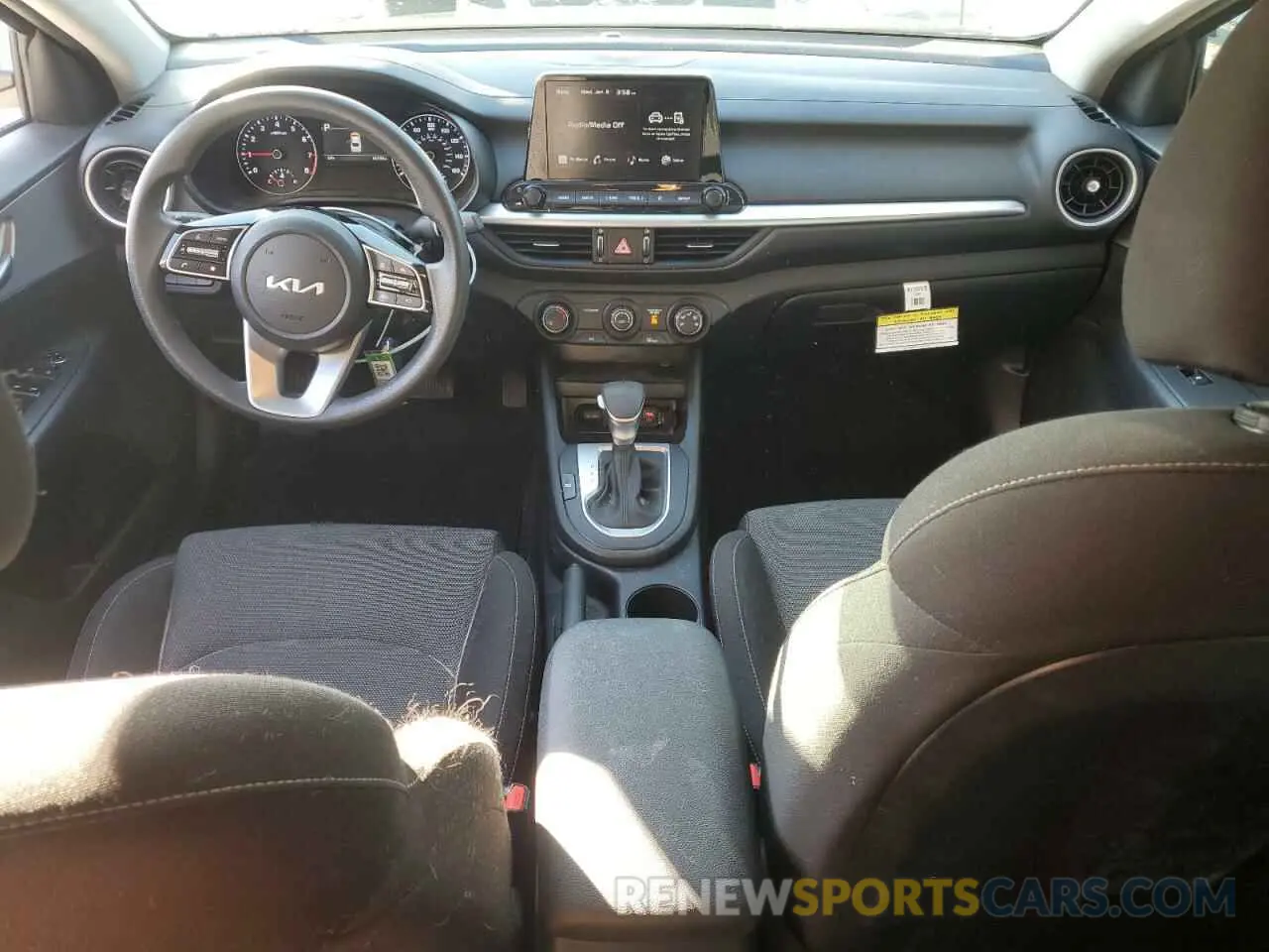 8 Фотография поврежденного автомобиля 3KPF24AD0RE733151 KIA FORTE 2024