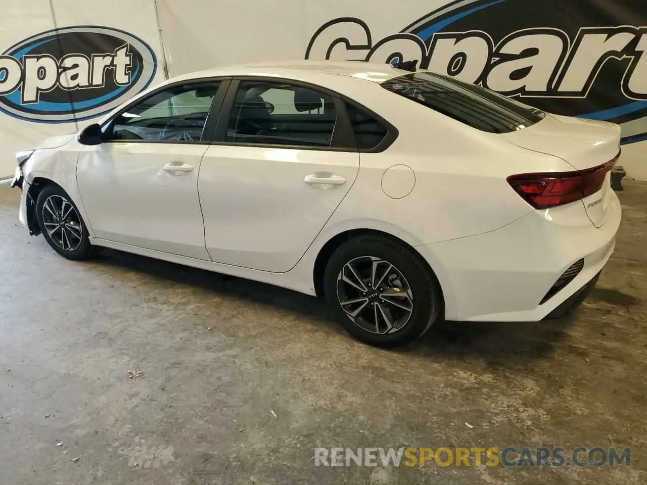 2 Фотография поврежденного автомобиля 3KPF24AD0RE733733 KIA FORTE 2024