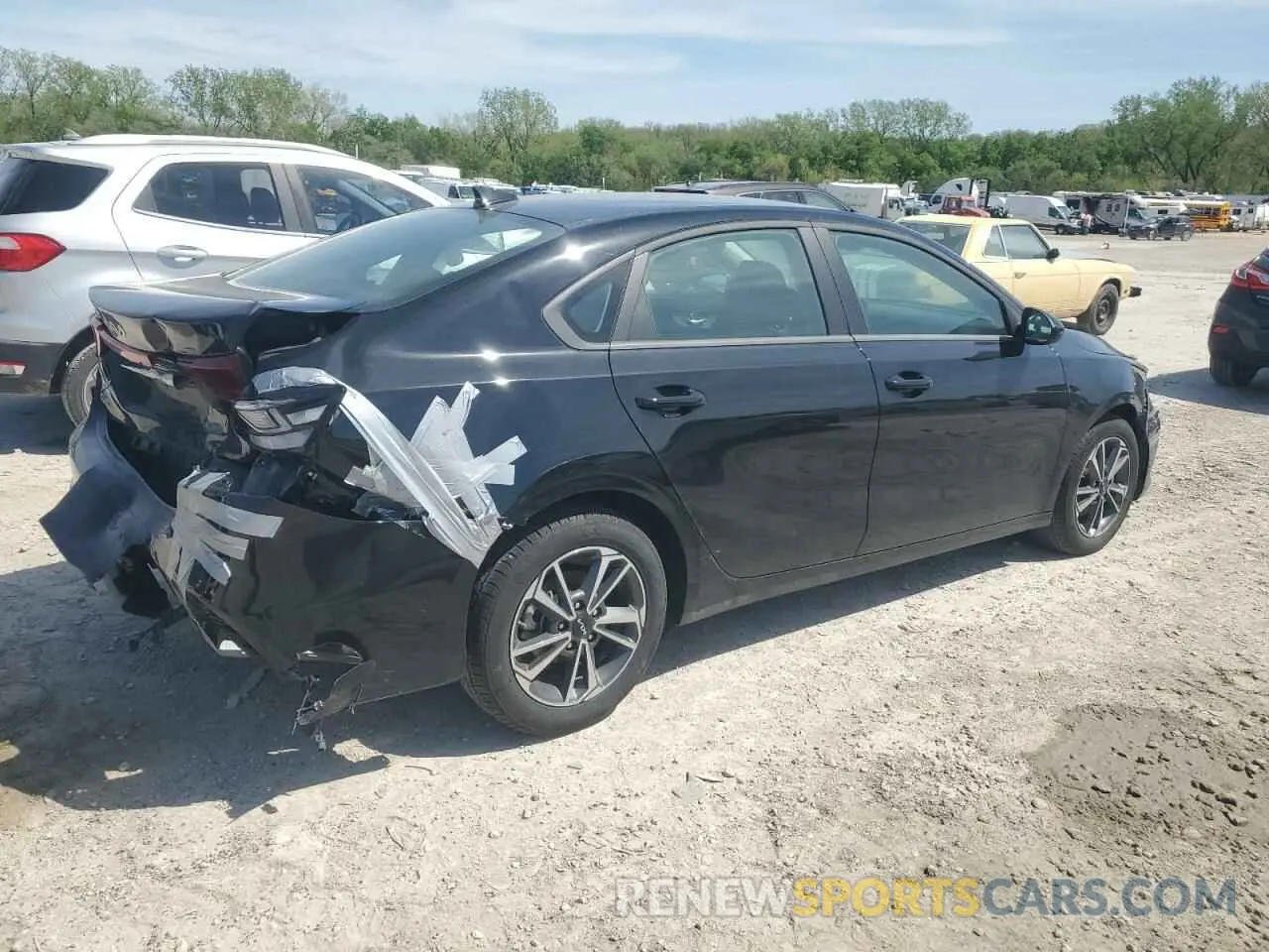 3 Фотография поврежденного автомобиля 3KPF24AD0RE759104 KIA FORTE 2024