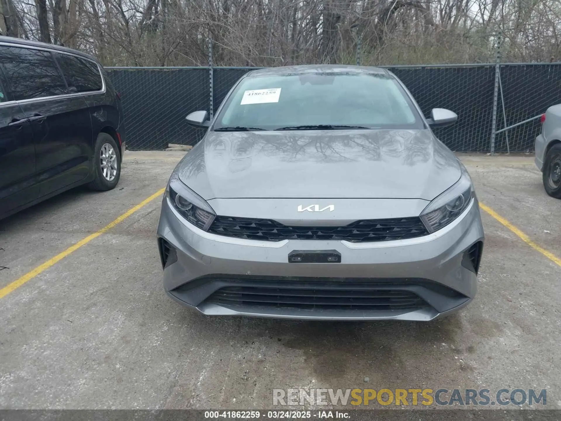 12 Фотография поврежденного автомобиля 3KPF24AD0RE764643 KIA FORTE 2024