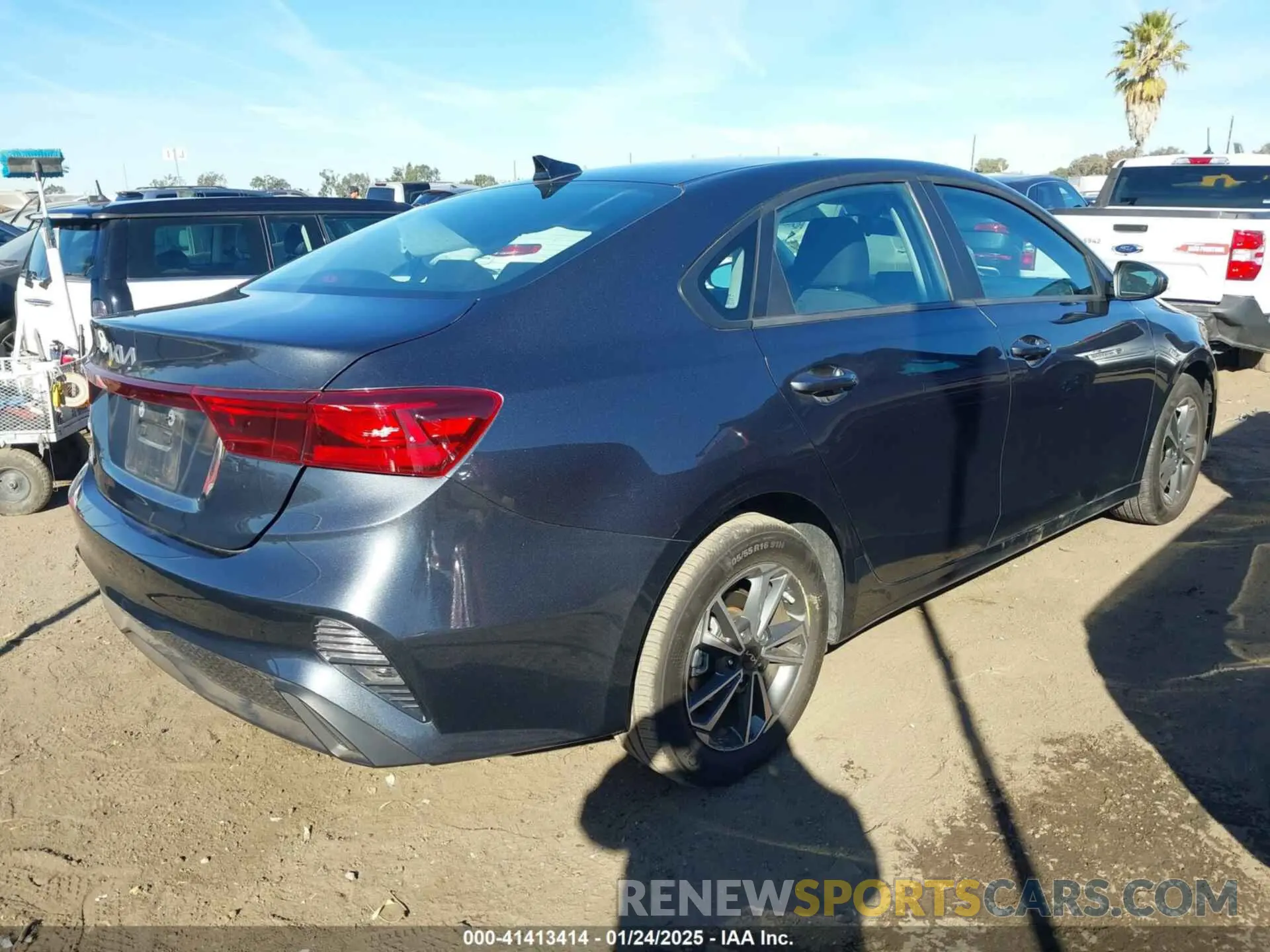 4 Photograph of a damaged car 3KPF24AD0RE769440 KIA FORTE 2024