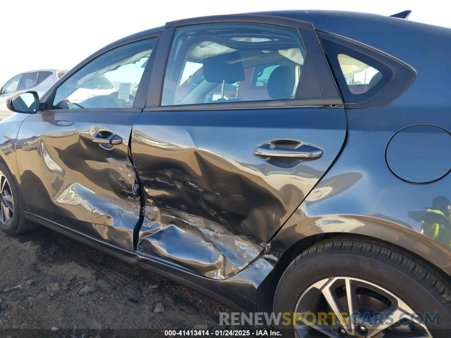 6 Photograph of a damaged car 3KPF24AD0RE769440 KIA FORTE 2024