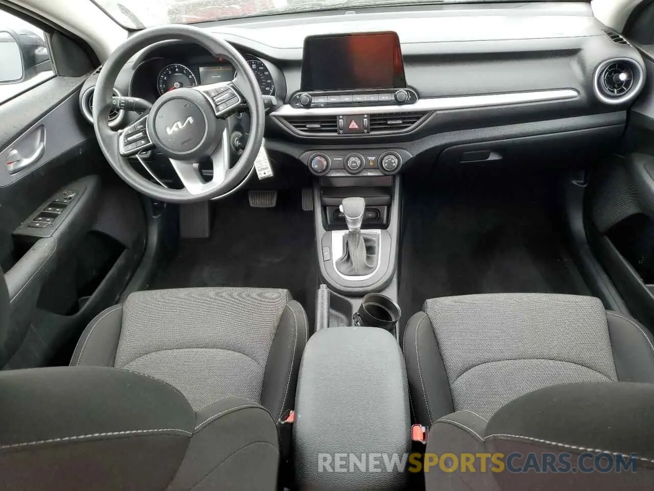 8 Фотография поврежденного автомобиля 3KPF24AD0RE772483 KIA FORTE 2024