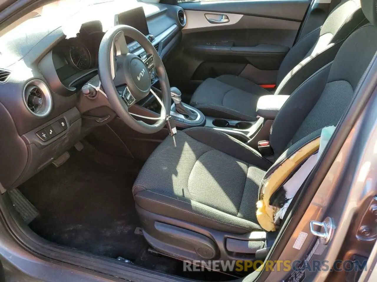7 Фотография поврежденного автомобиля 3KPF24AD0RE785492 KIA FORTE 2024
