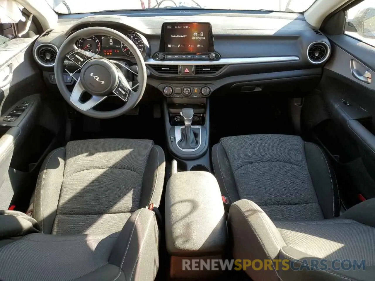 8 Фотография поврежденного автомобиля 3KPF24AD0RE785492 KIA FORTE 2024