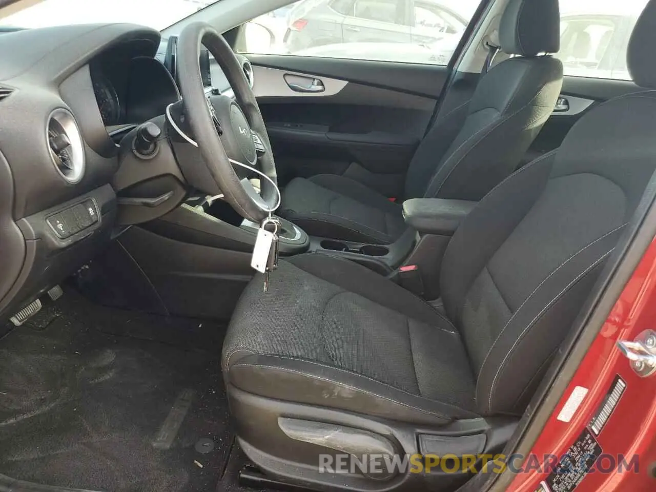 7 Photograph of a damaged car 3KPF24AD0RE792989 KIA FORTE 2024