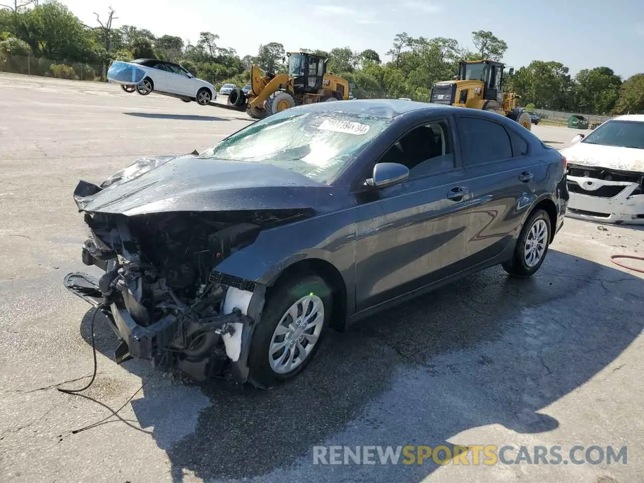1 Photograph of a damaged car 3KPF24AD0RE821875 KIA FORTE 2024