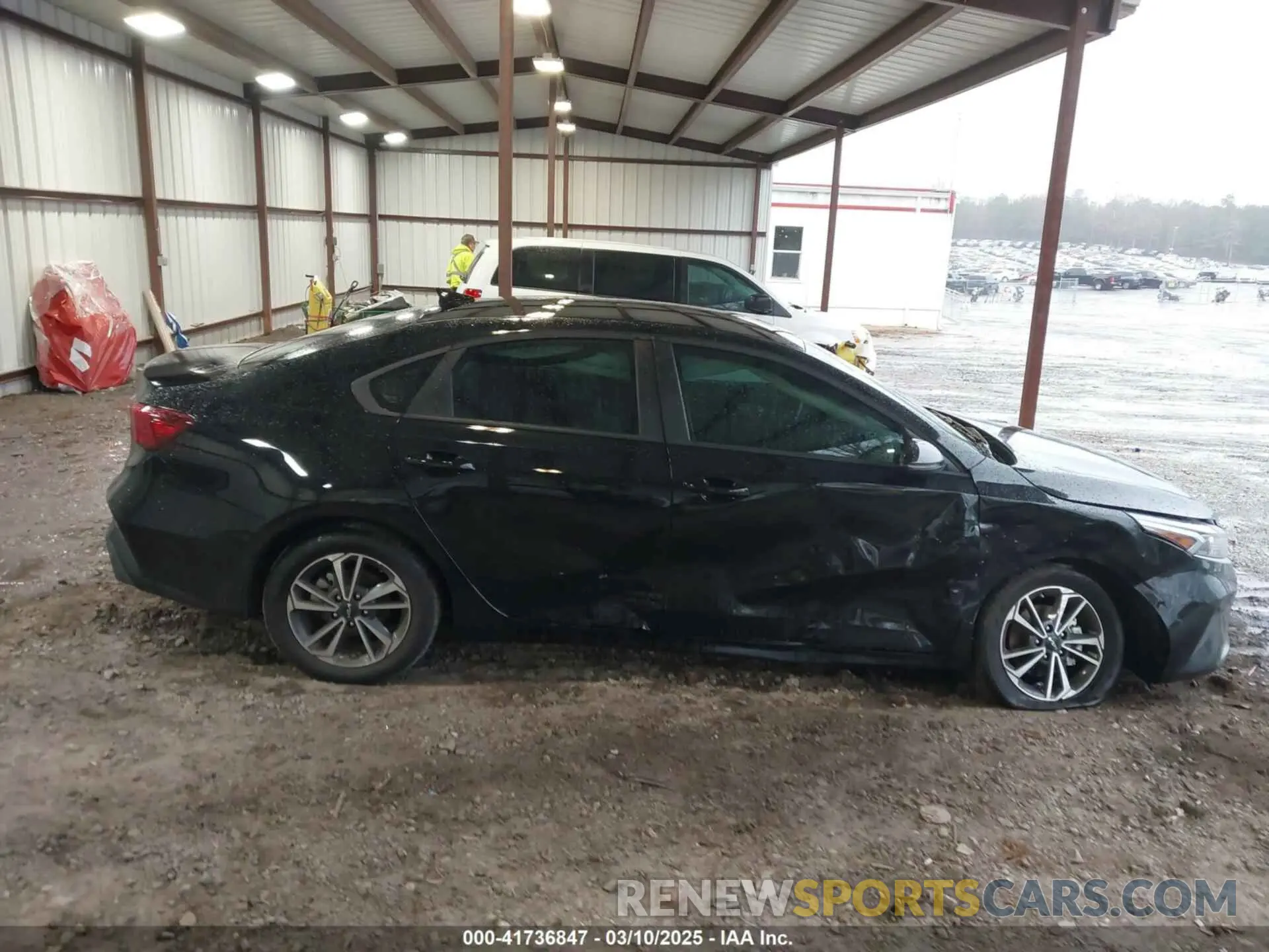 13 Photograph of a damaged car 3KPF24AD0RE823948 KIA FORTE 2024