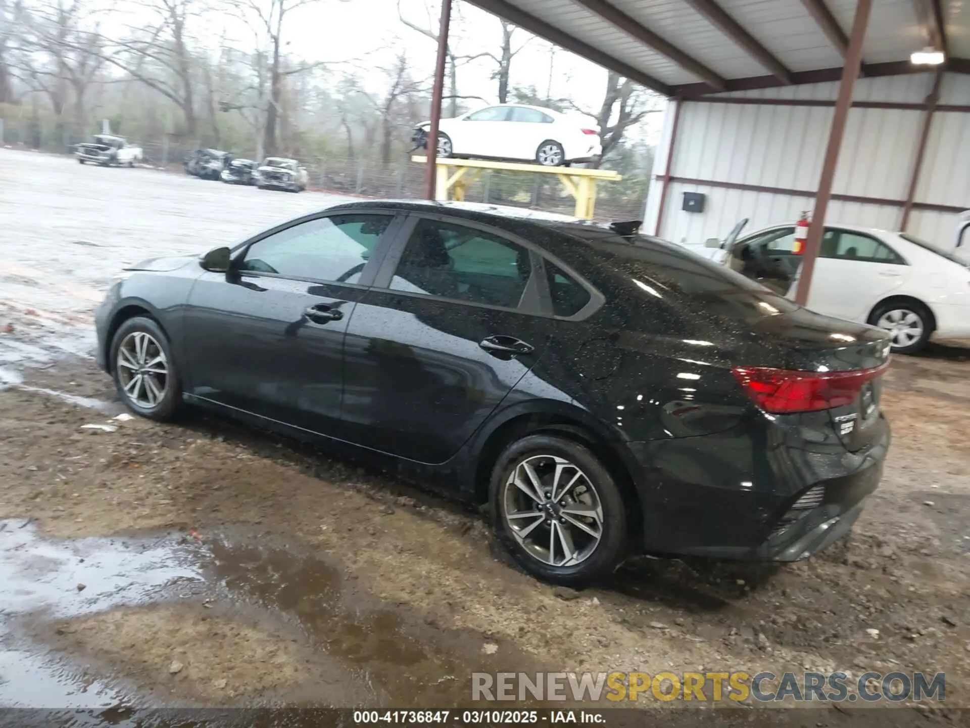 3 Photograph of a damaged car 3KPF24AD0RE823948 KIA FORTE 2024