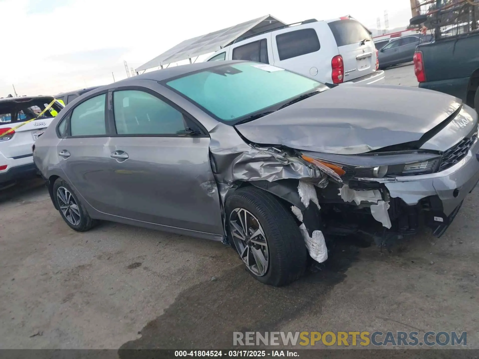 13 Photograph of a damaged car 3KPF24AD0RE840314 KIA FORTE 2024