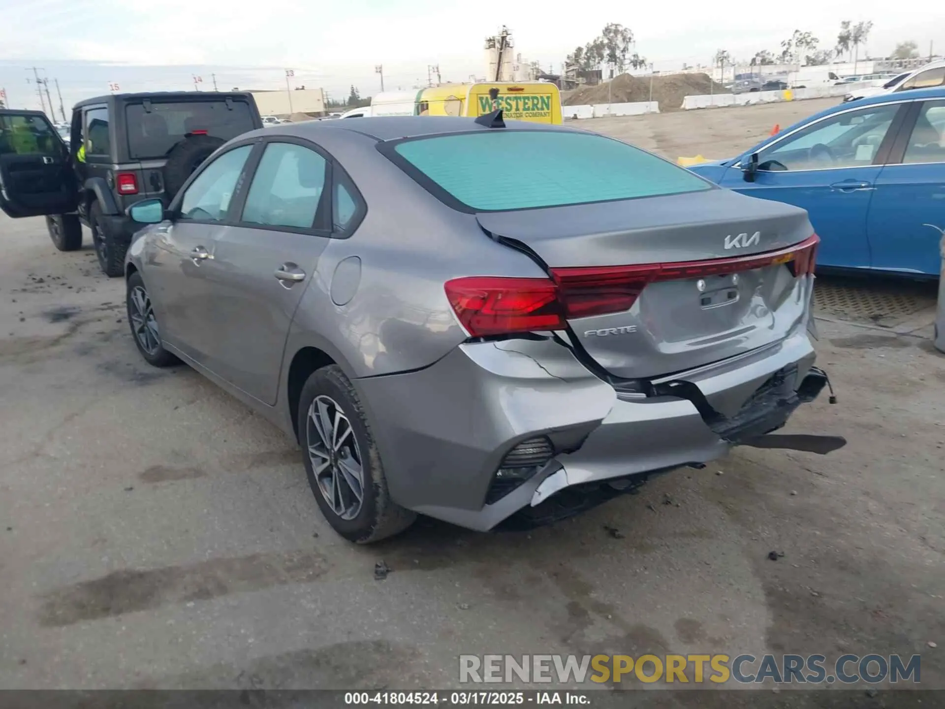 3 Photograph of a damaged car 3KPF24AD0RE840314 KIA FORTE 2024