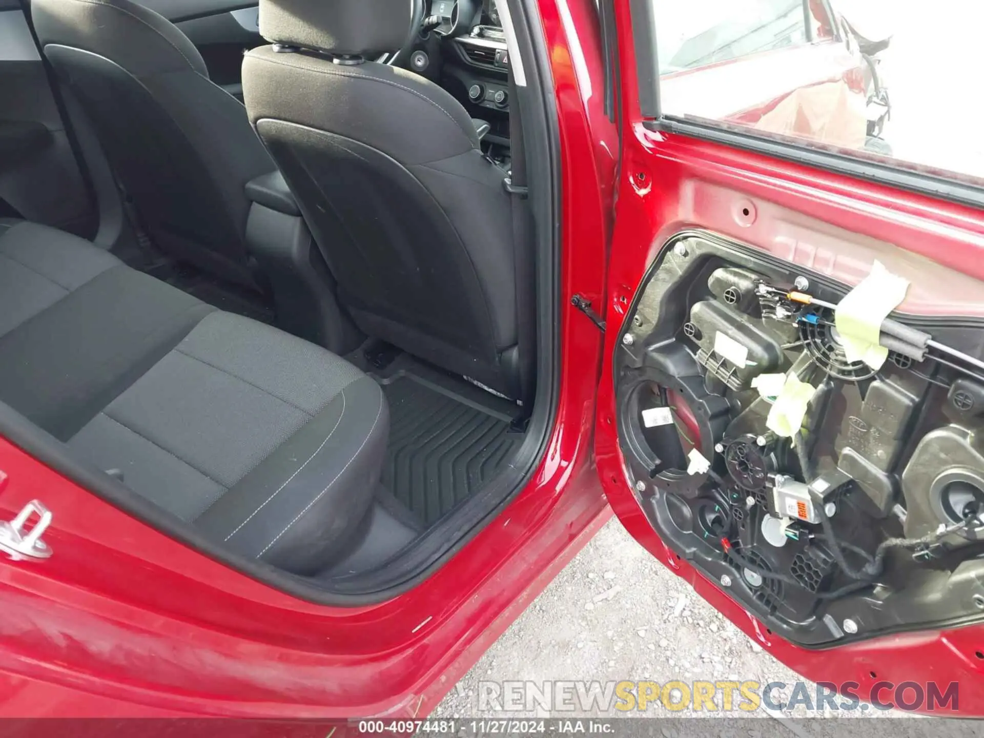 8 Фотография поврежденного автомобиля 3KPF24AD1RE722739 KIA FORTE 2024