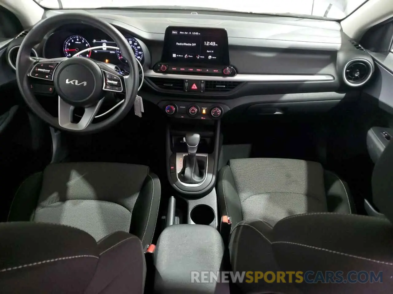 8 Фотография поврежденного автомобиля 3KPF24AD1RE751593 KIA FORTE 2024