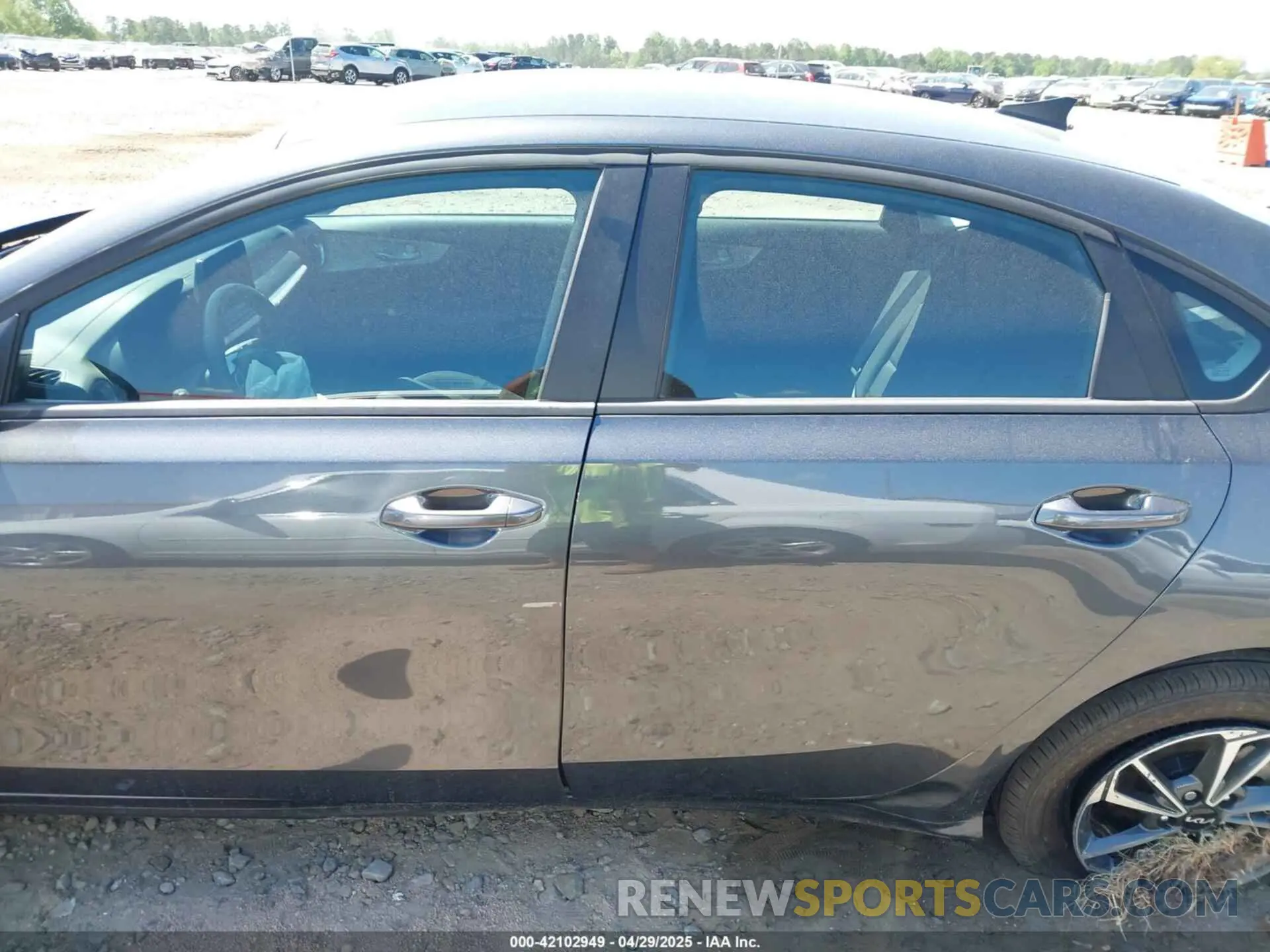 14 Фотография поврежденного автомобиля 3KPF24AD1RE758950 KIA FORTE 2024