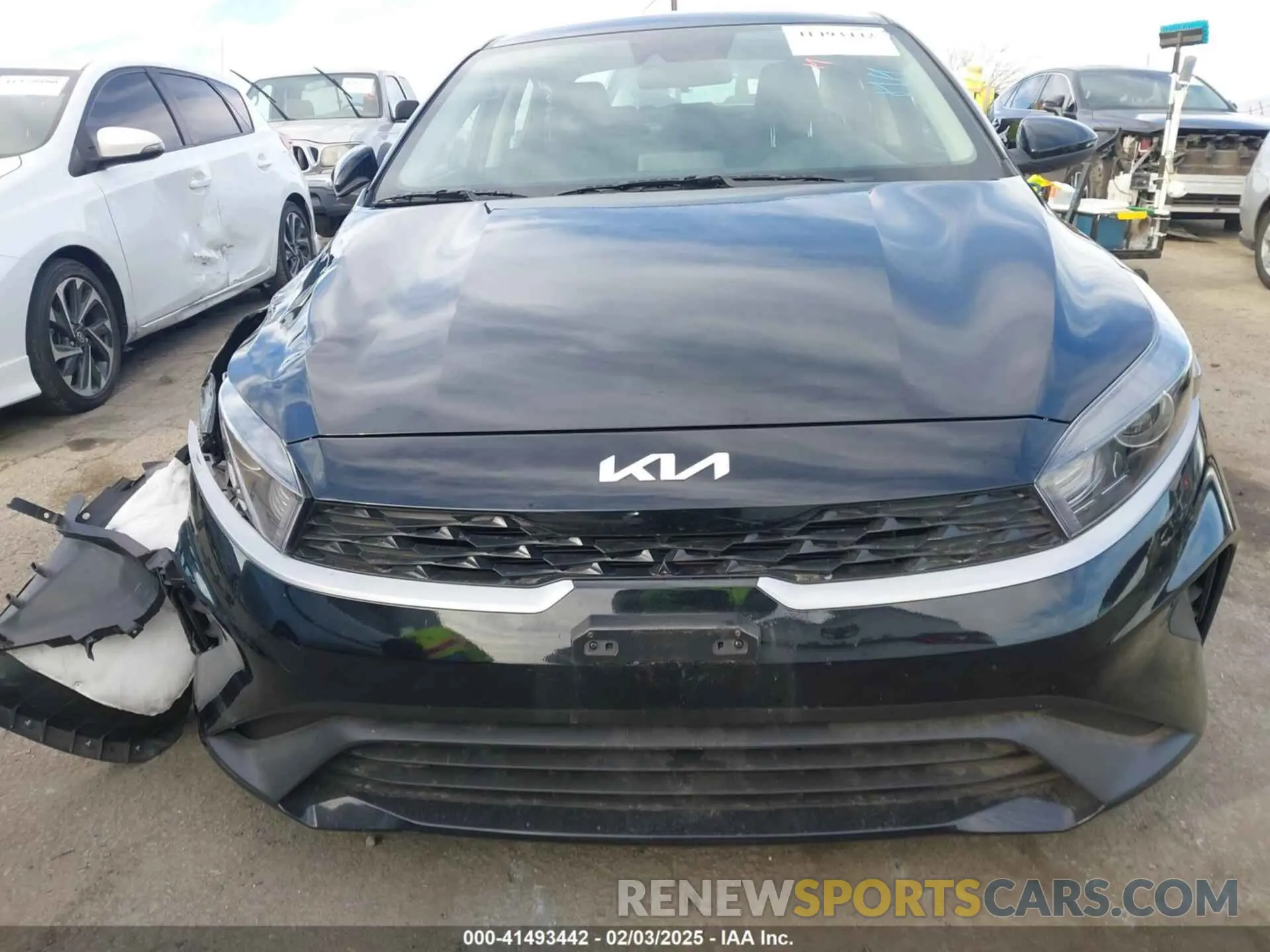 12 Фотография поврежденного автомобиля 3KPF24AD1RE760133 KIA FORTE 2024