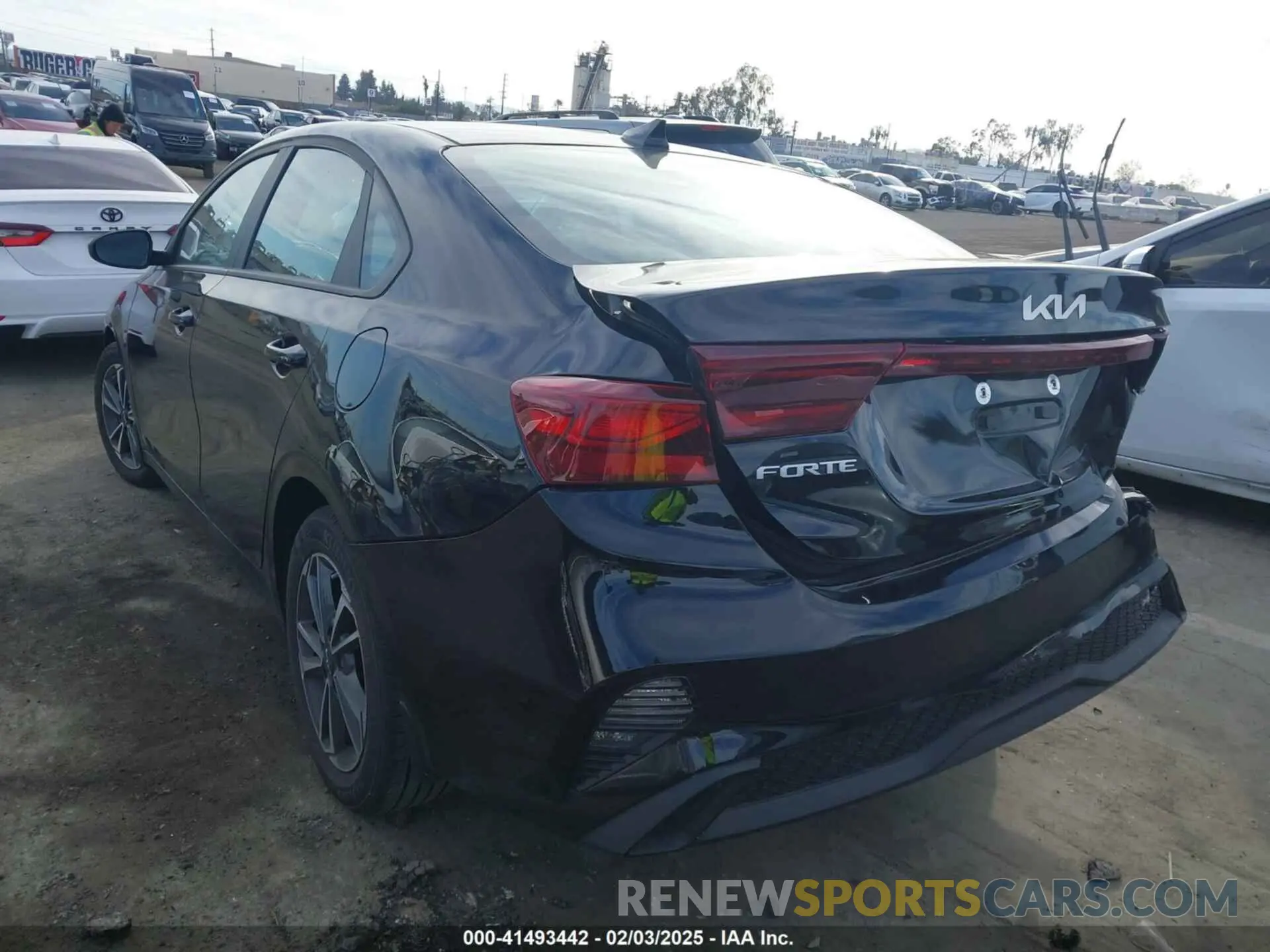 3 Фотография поврежденного автомобиля 3KPF24AD1RE760133 KIA FORTE 2024