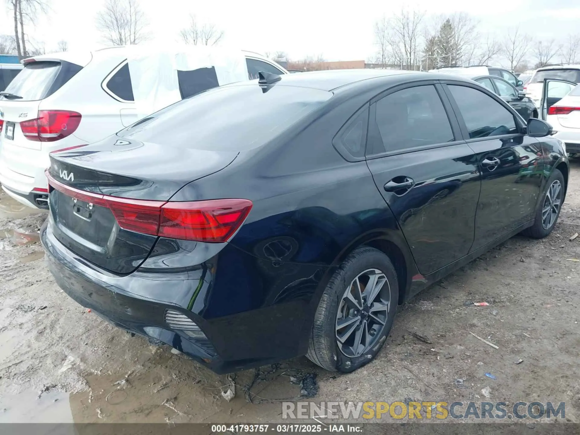 4 Фотография поврежденного автомобиля 3KPF24AD1RE779295 KIA FORTE 2024