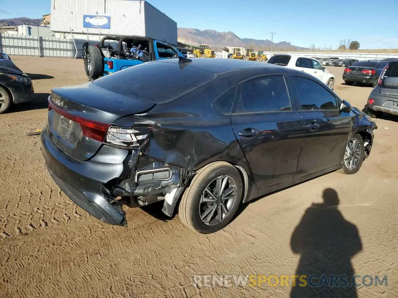 3 Photograph of a damaged car 3KPF24AD1RE812344 KIA FORTE 2024