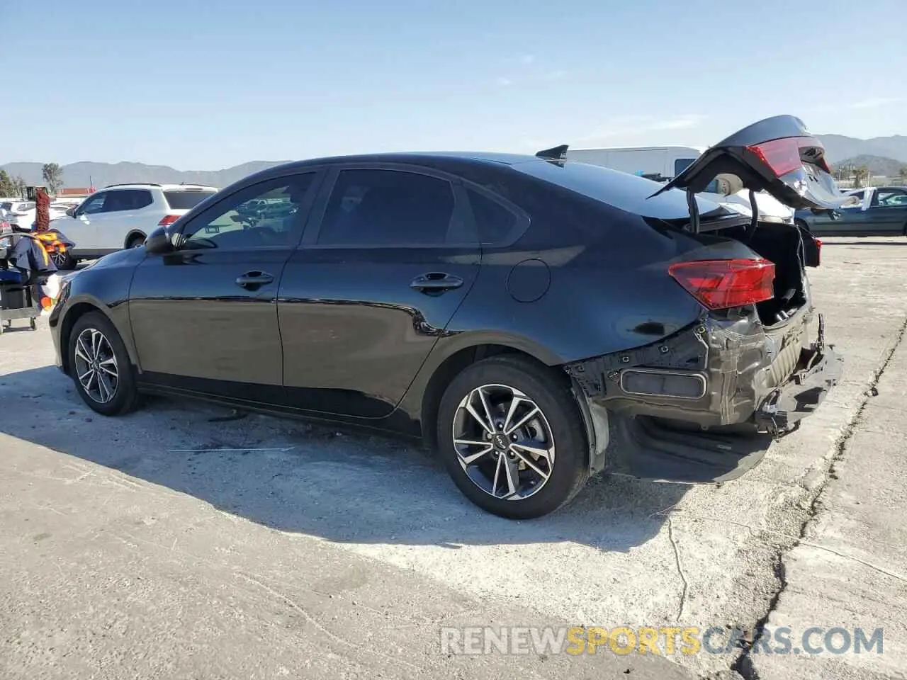 2 Фотография поврежденного автомобиля 3KPF24AD2RE747052 KIA FORTE 2024