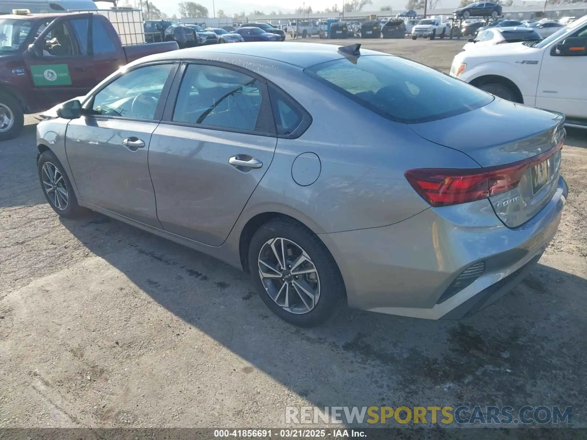 3 Photograph of a damaged car 3KPF24AD2RE760514 KIA FORTE 2024