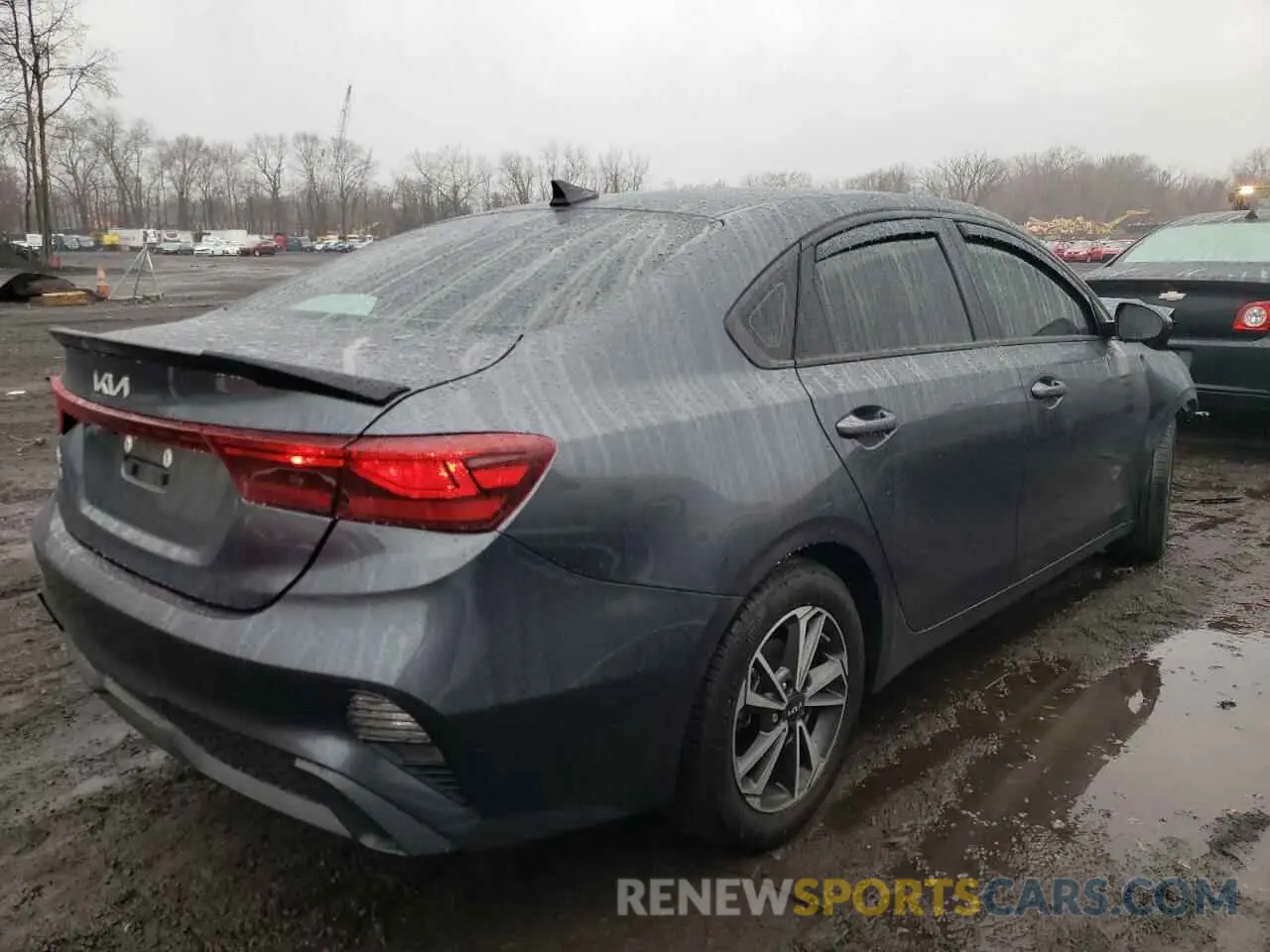 3 Фотография поврежденного автомобиля 3KPF24AD2RE764255 KIA FORTE 2024