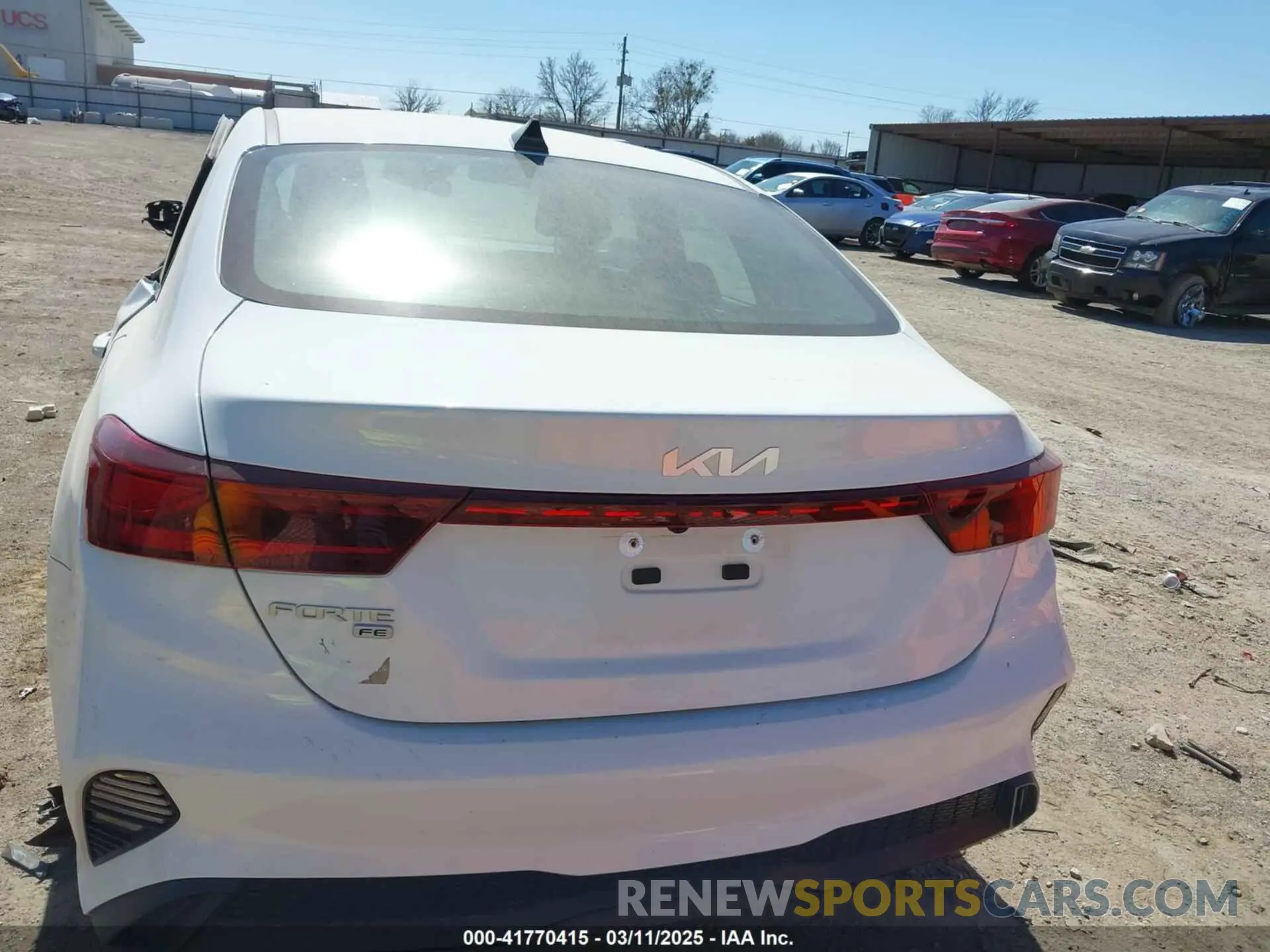 16 Photograph of a damaged car 3KPF24AD2RE768659 KIA FORTE 2024