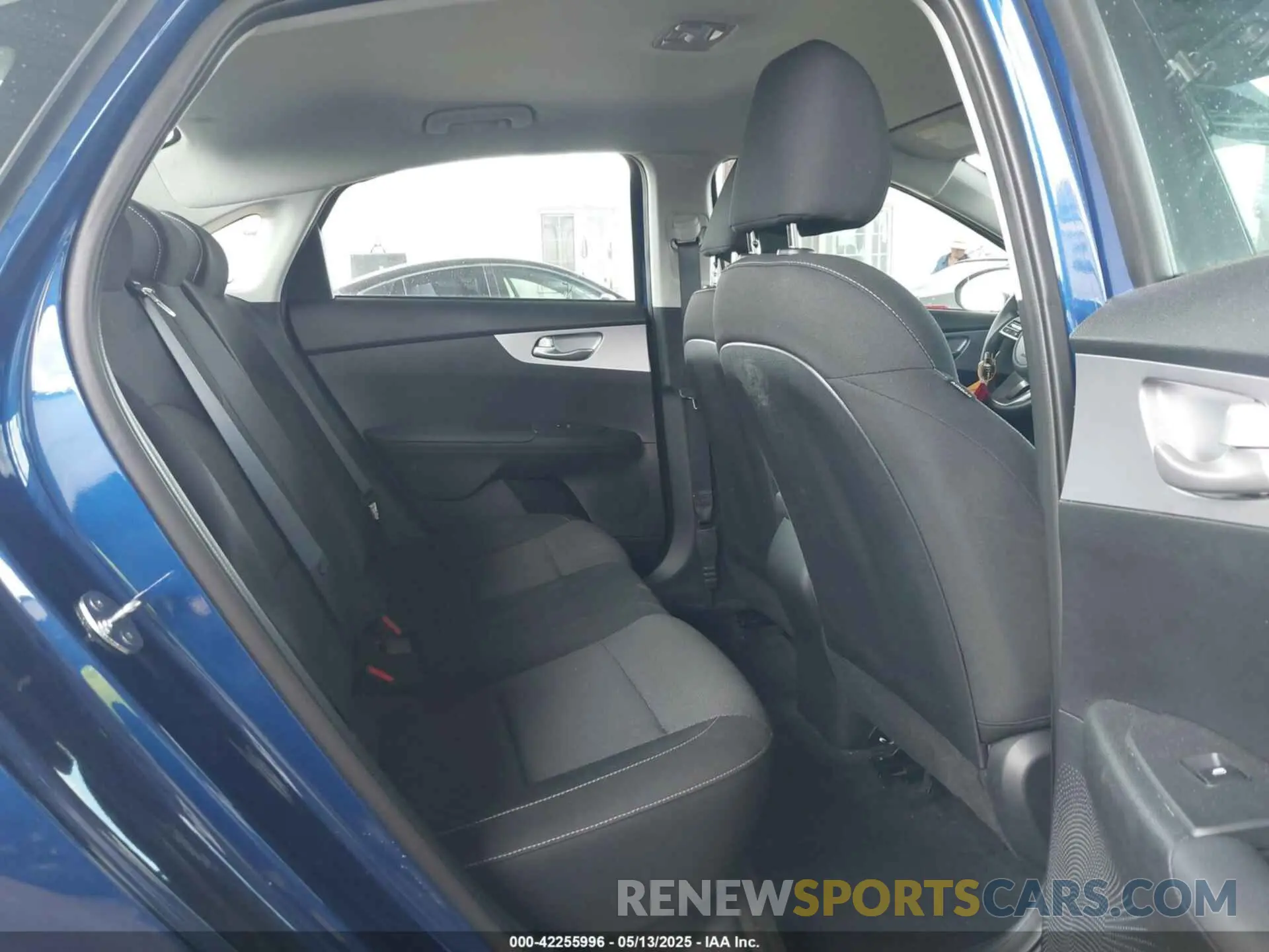 8 Фотография поврежденного автомобиля 3KPF24AD2RE837396 KIA FORTE 2024