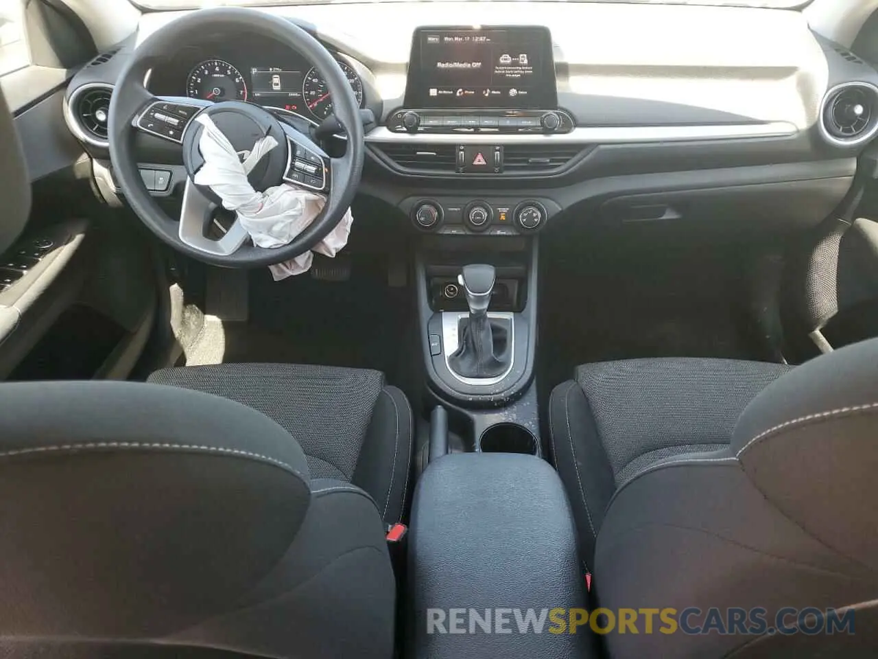 8 Фотография поврежденного автомобиля 3KPF24AD3RE720216 KIA FORTE 2024