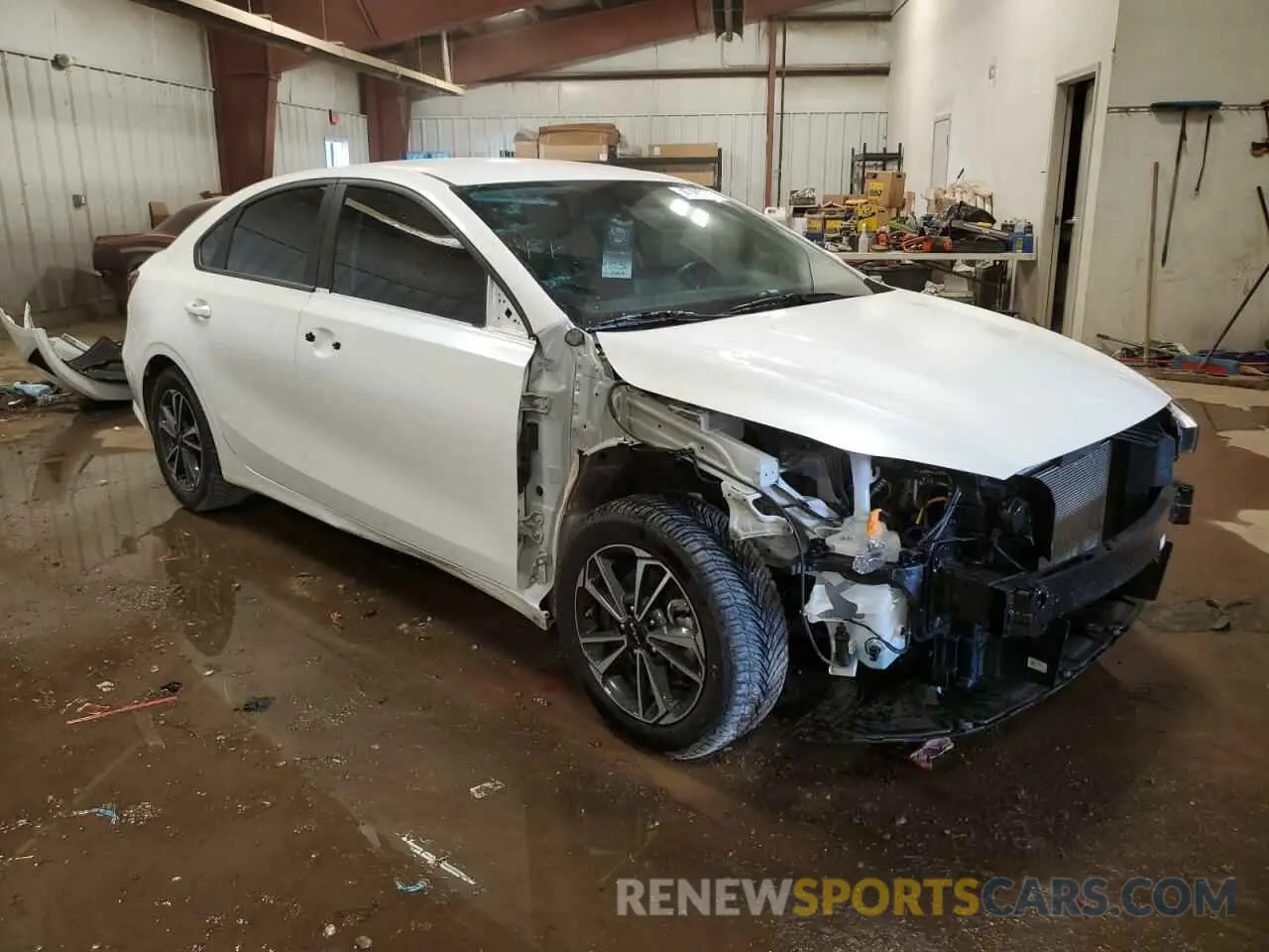 4 Фотография поврежденного автомобиля 3KPF24AD3RE731670 KIA FORTE 2024