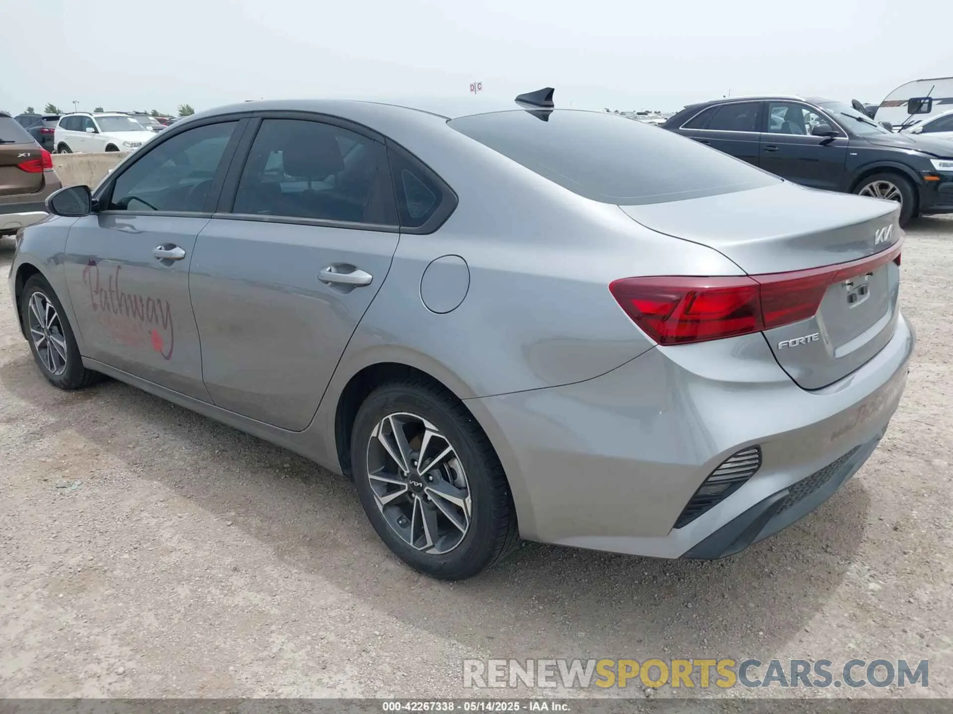 3 Фотография поврежденного автомобиля 3KPF24AD3RE766788 KIA FORTE 2024