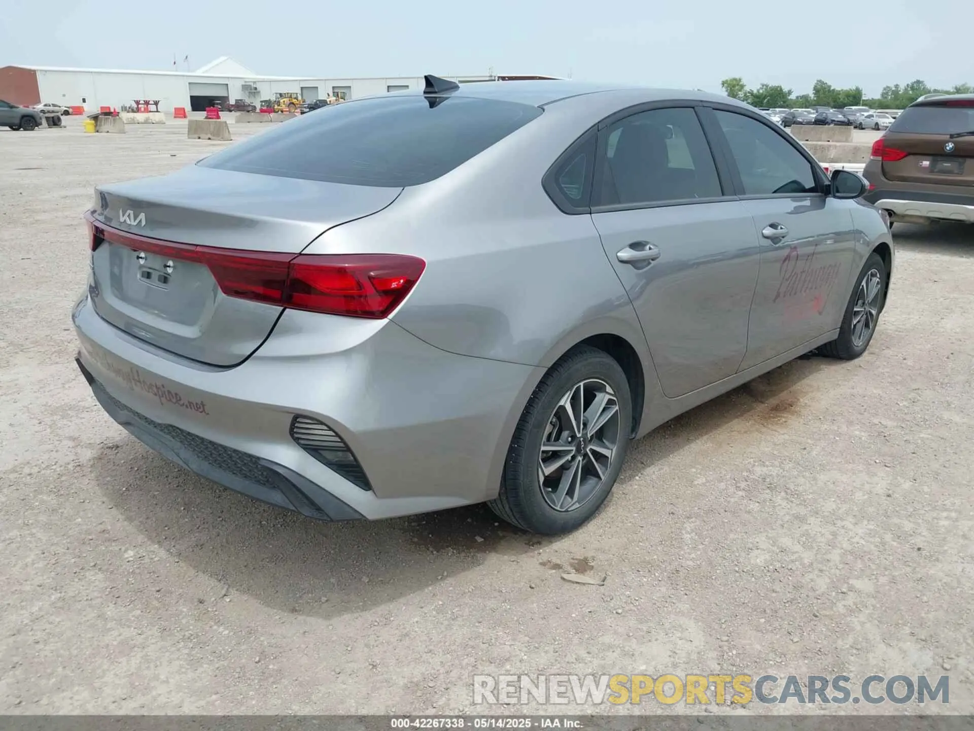 4 Фотография поврежденного автомобиля 3KPF24AD3RE766788 KIA FORTE 2024