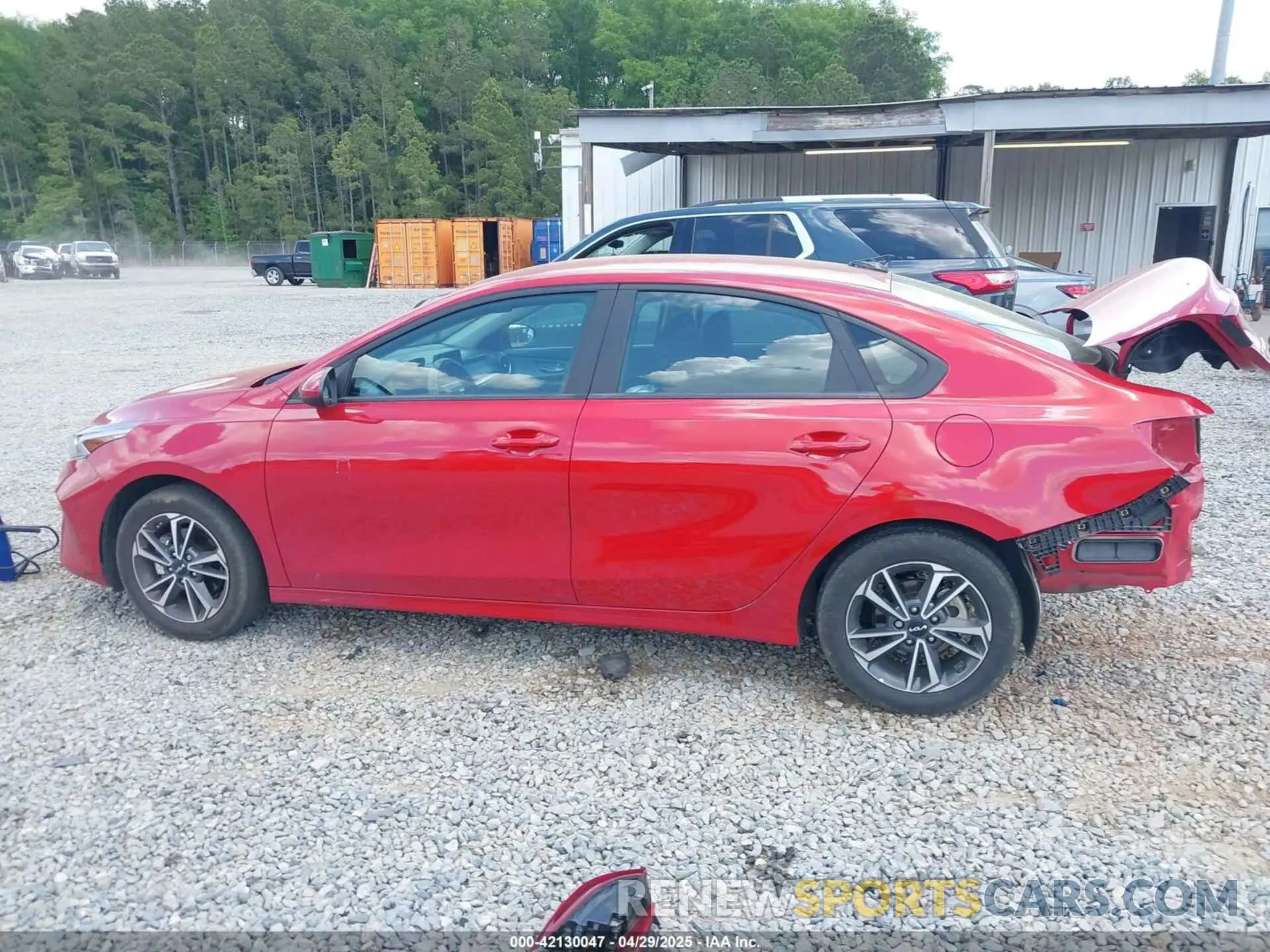15 Photograph of a damaged car 3KPF24AD3RE775619 KIA FORTE 2024