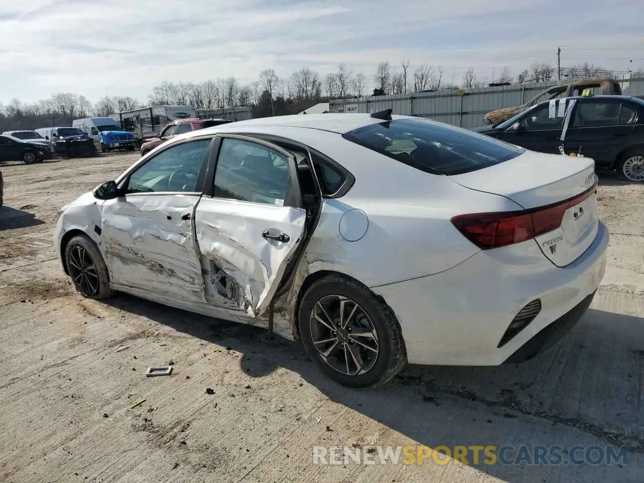 2 Photograph of a damaged car 3KPF24AD3RE776124 KIA FORTE 2024